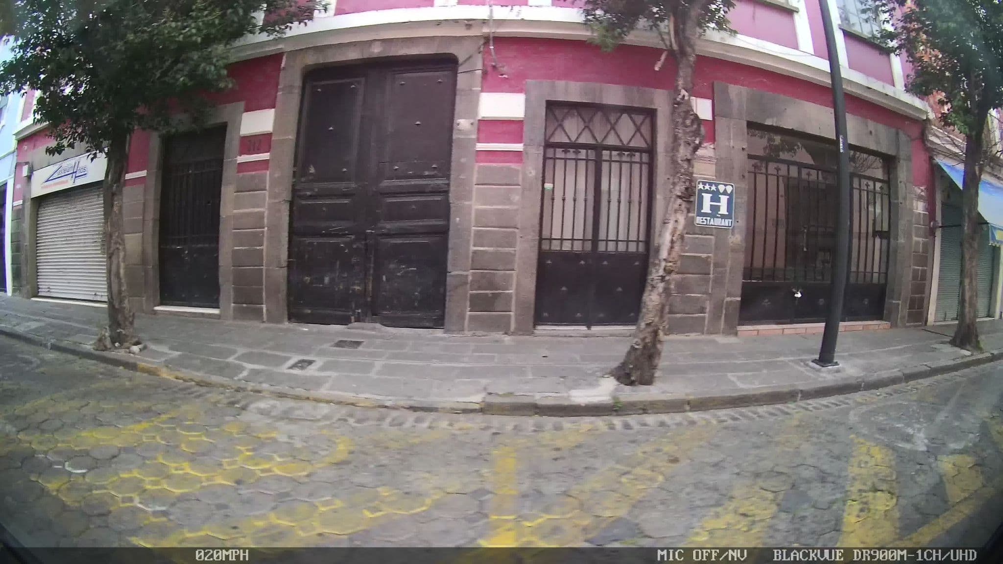 Street view near Hotel Imperial, Puebla — © kaart_4 (CC BY-SA · Mapillary)