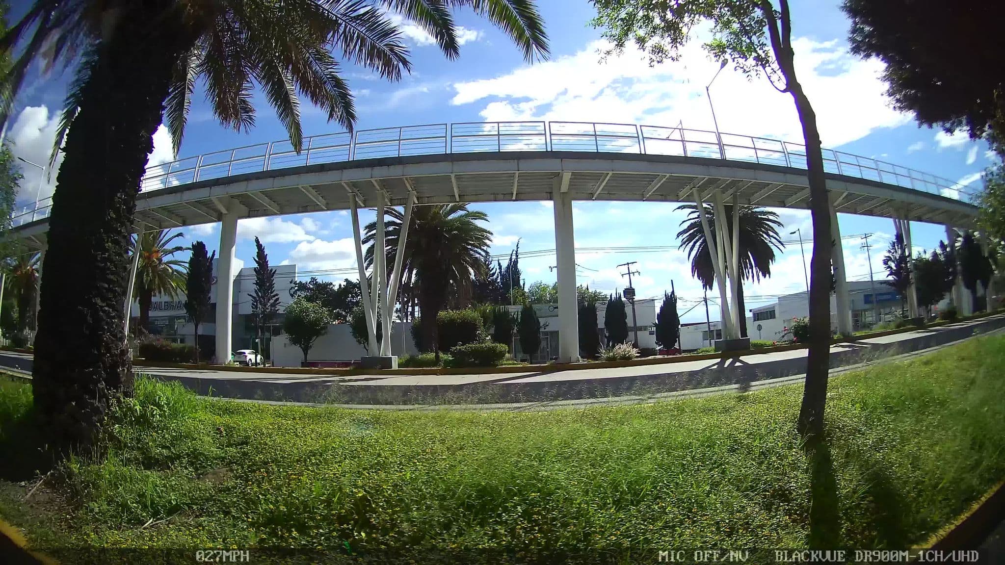 Street view near Crowne Plaza, Puebla — © kaart_2 (CC BY-SA · Mapillary)