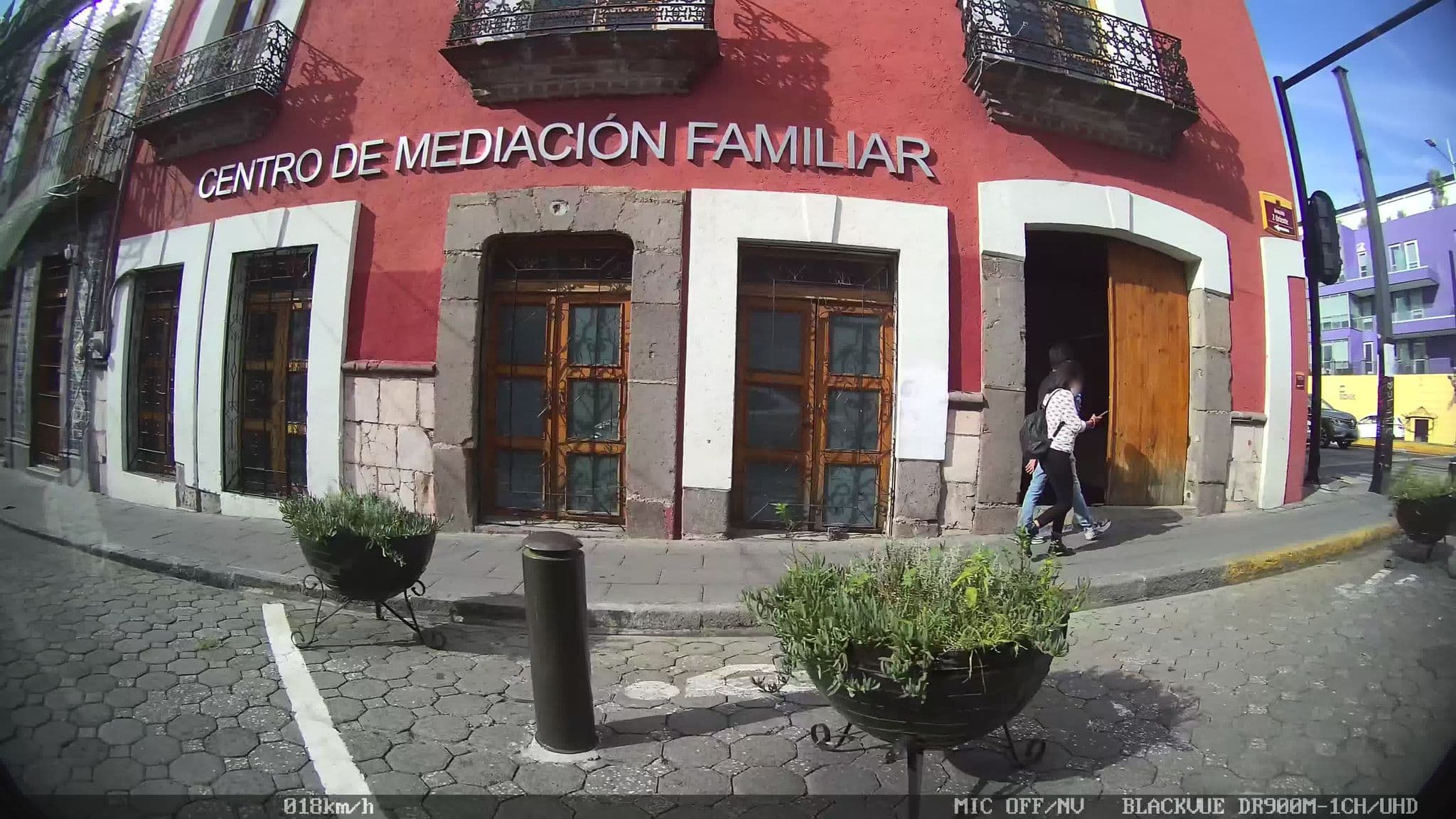 Street view near Casa Azulejos, Puebla — © kaart_4 (CC BY-SA · Mapillary)