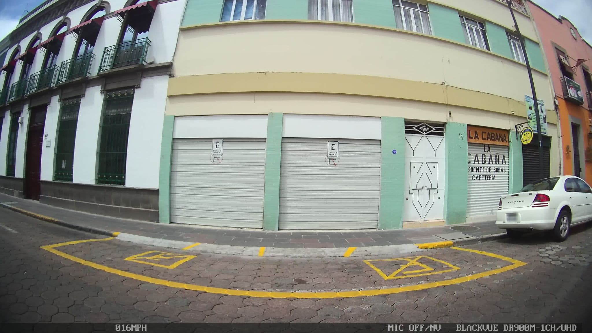 Street view near Hotel Marques del Ángel, Puebla — © kaart_4 (CC BY-SA · Mapillary)