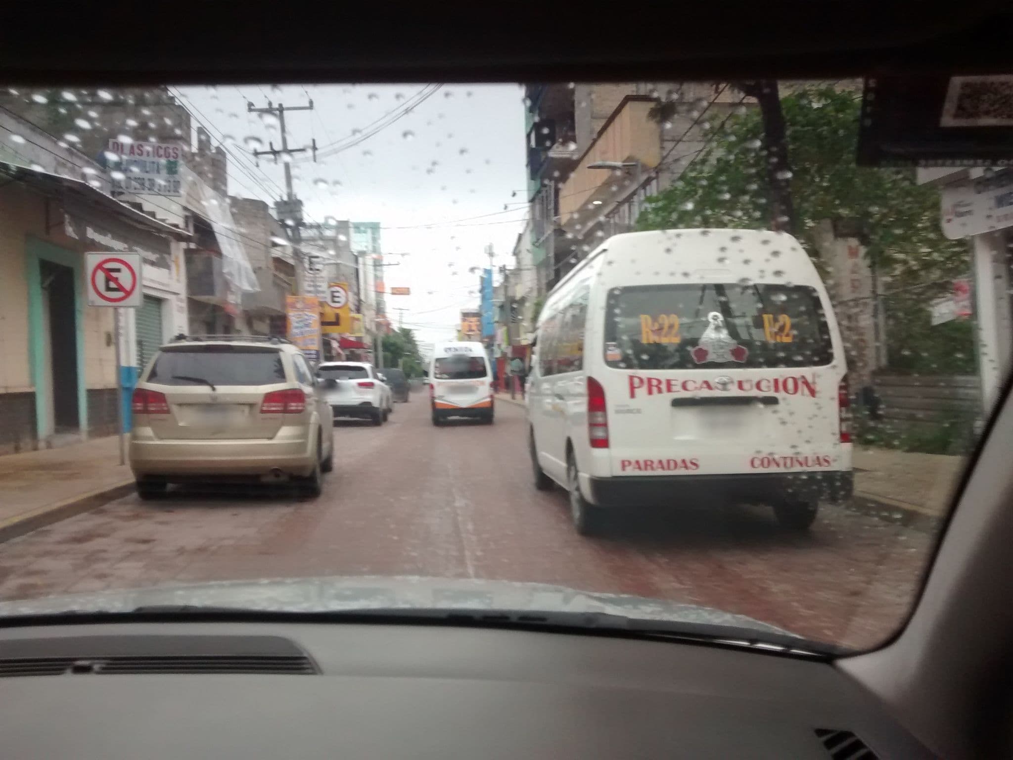 Street view near Hotel y Cafeteria "La Suiza", Tehuacán — © jrle77 (CC BY-SA · Mapillary)