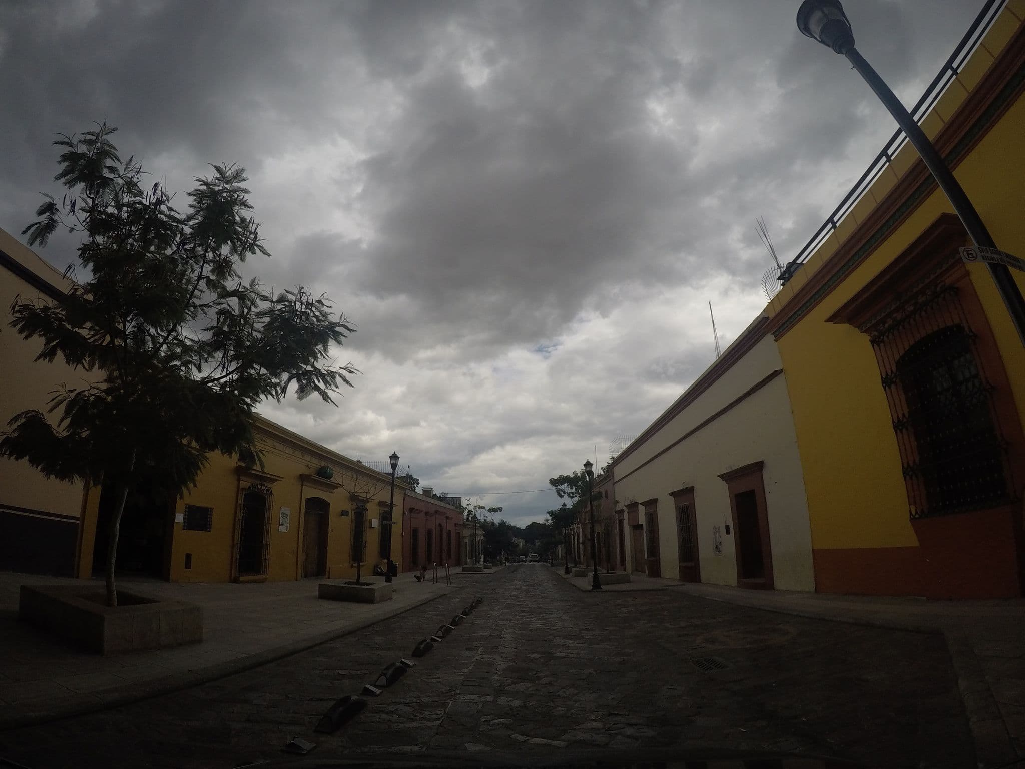 Street view near Hotel Esmeralda, Oaxaca — © t0mmy (CC BY-SA · Mapillary)
