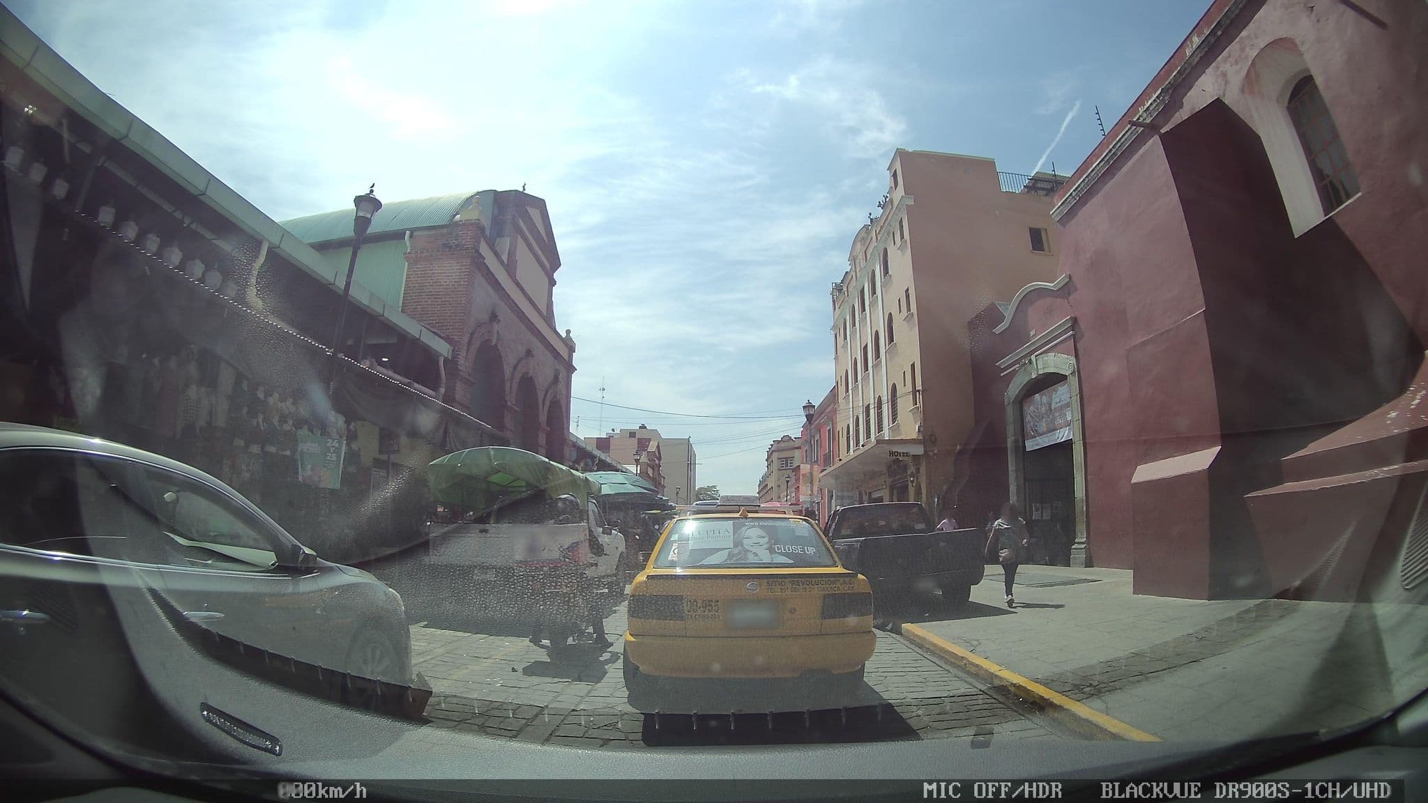 Street view near Hotel Rivera Diamante, Oaxaca — © nicovargas (CC BY-SA · Mapillary)