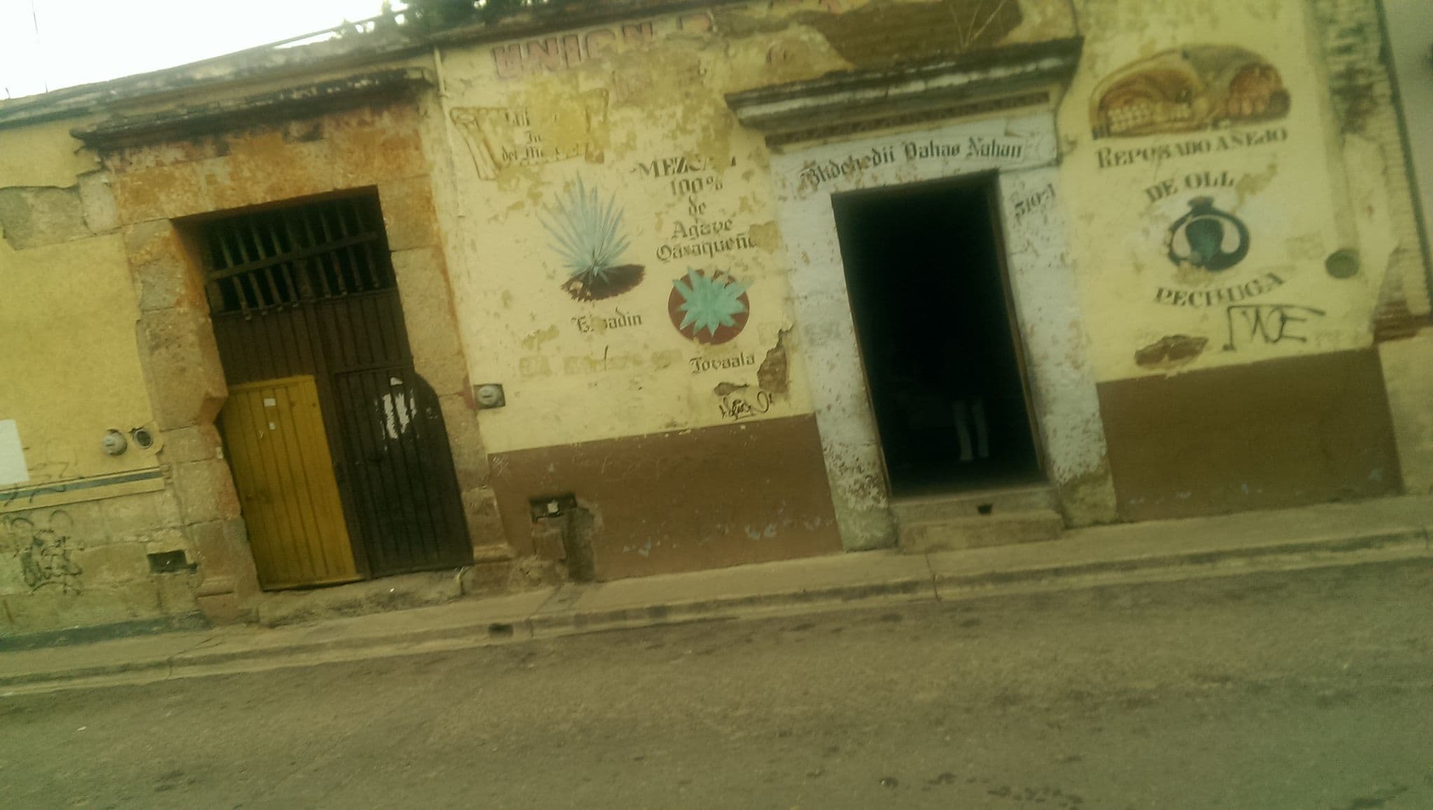 Street view near Casa De Los Arcos, Oaxaca — © mapeadora (CC BY-SA · Mapillary)