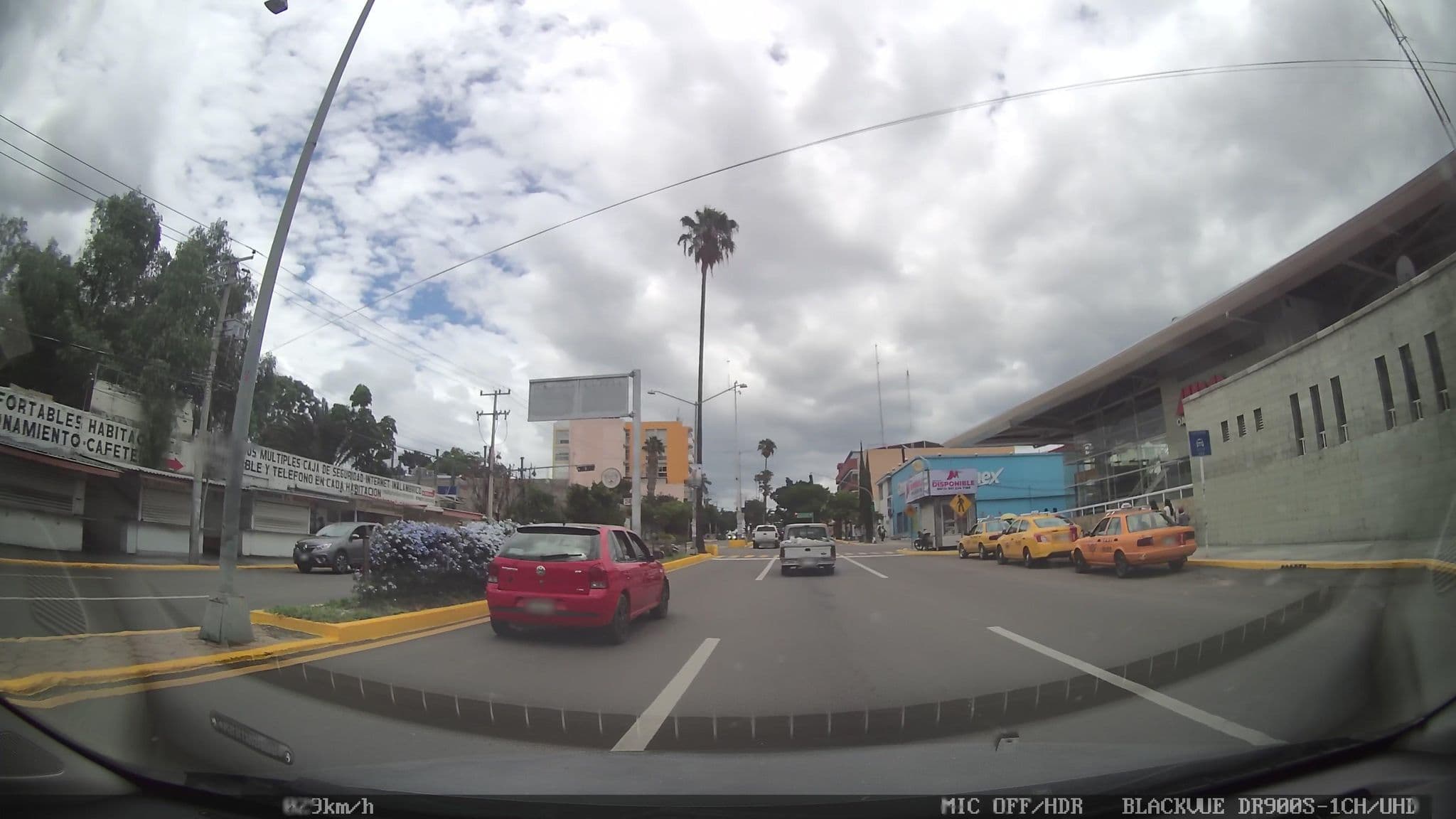 Street view near El Chapulin, Oaxaca — © nicovargas (CC BY-SA · Mapillary)