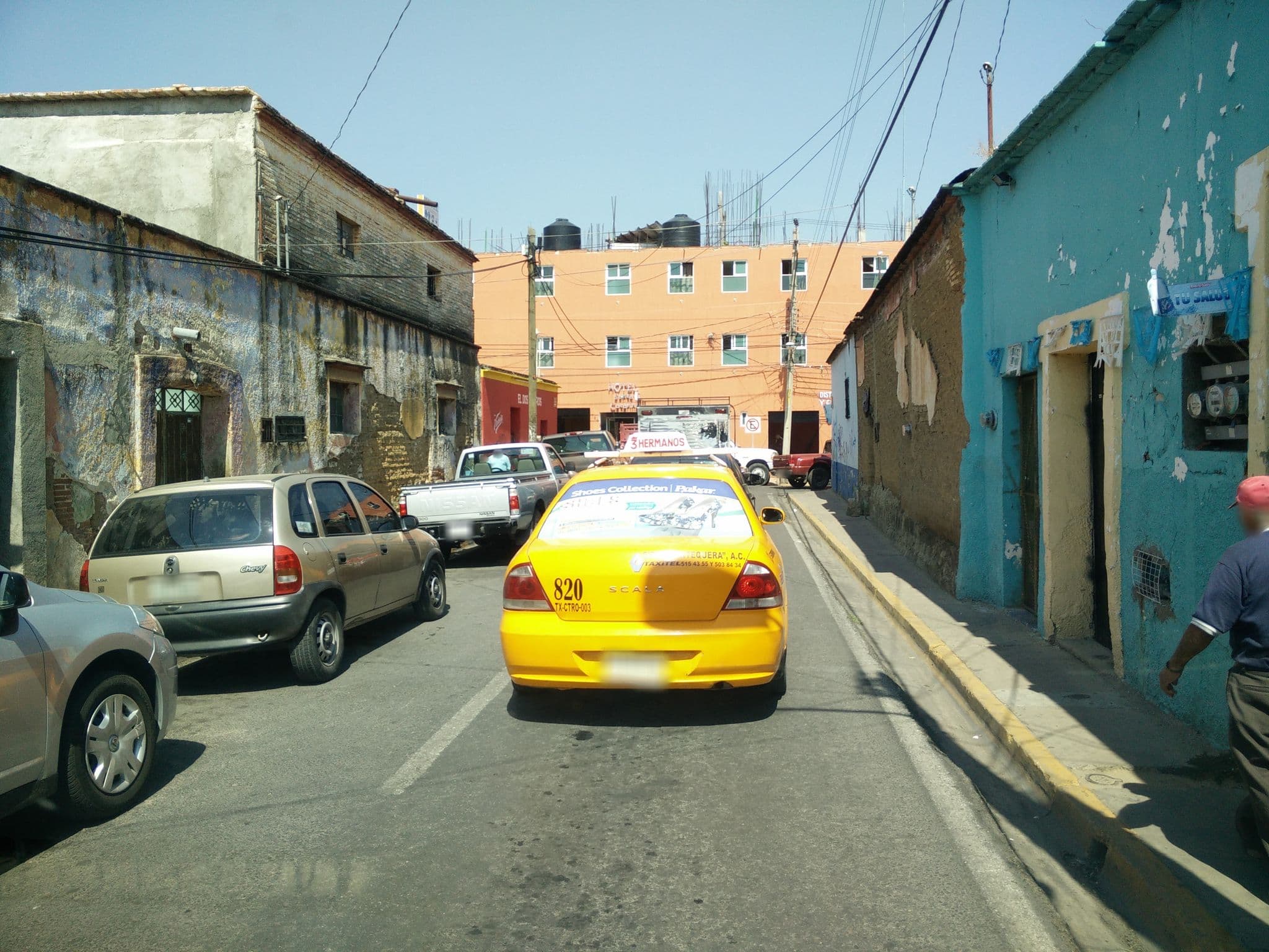 Street view near Hotel Santa Catarina, Oaxaca — © ccossio (CC BY-SA · Mapillary)