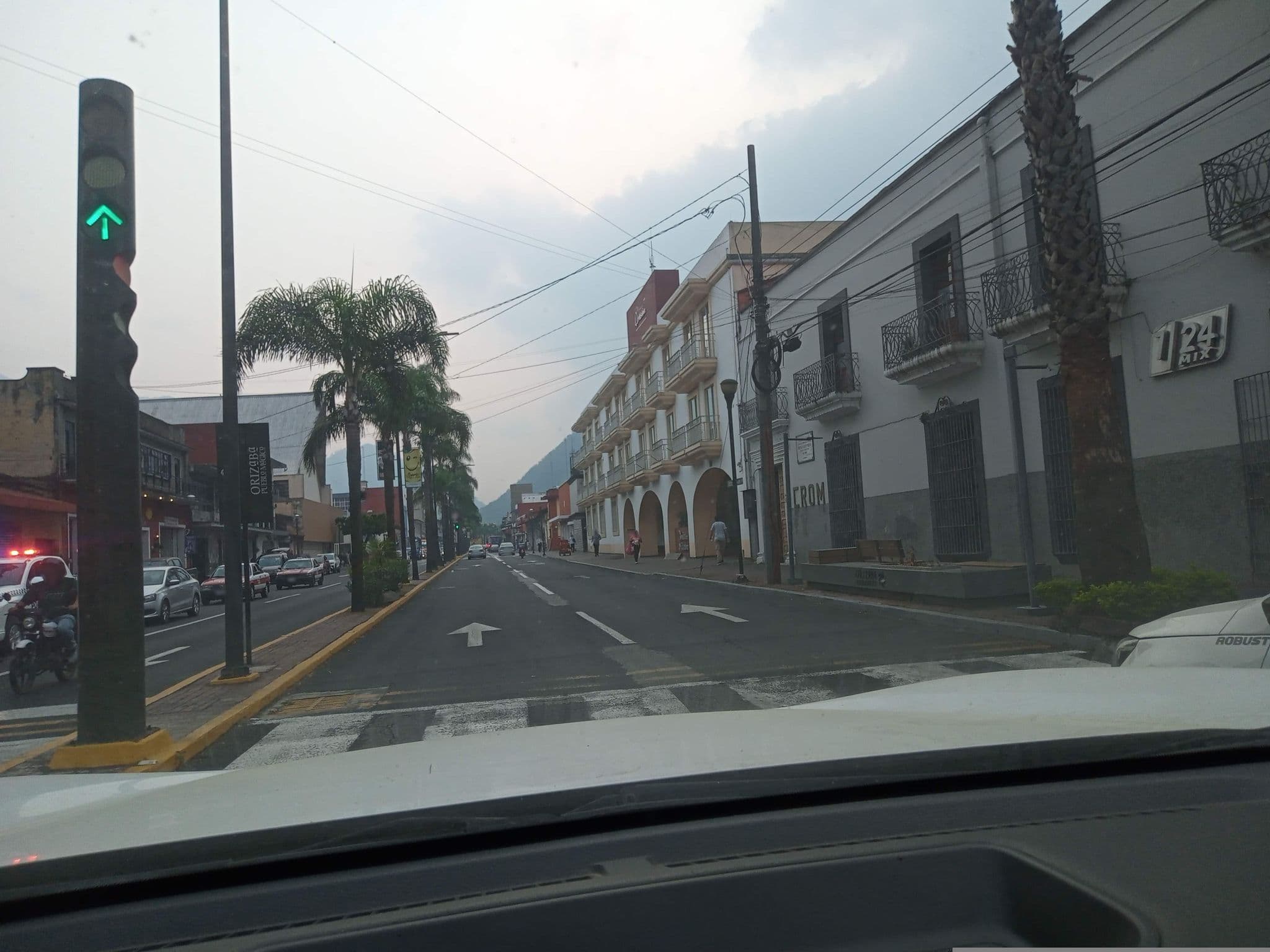 Street view near Hotel Mediterráneo, Orizaba — © edisunza (CC BY-SA · Mapillary)