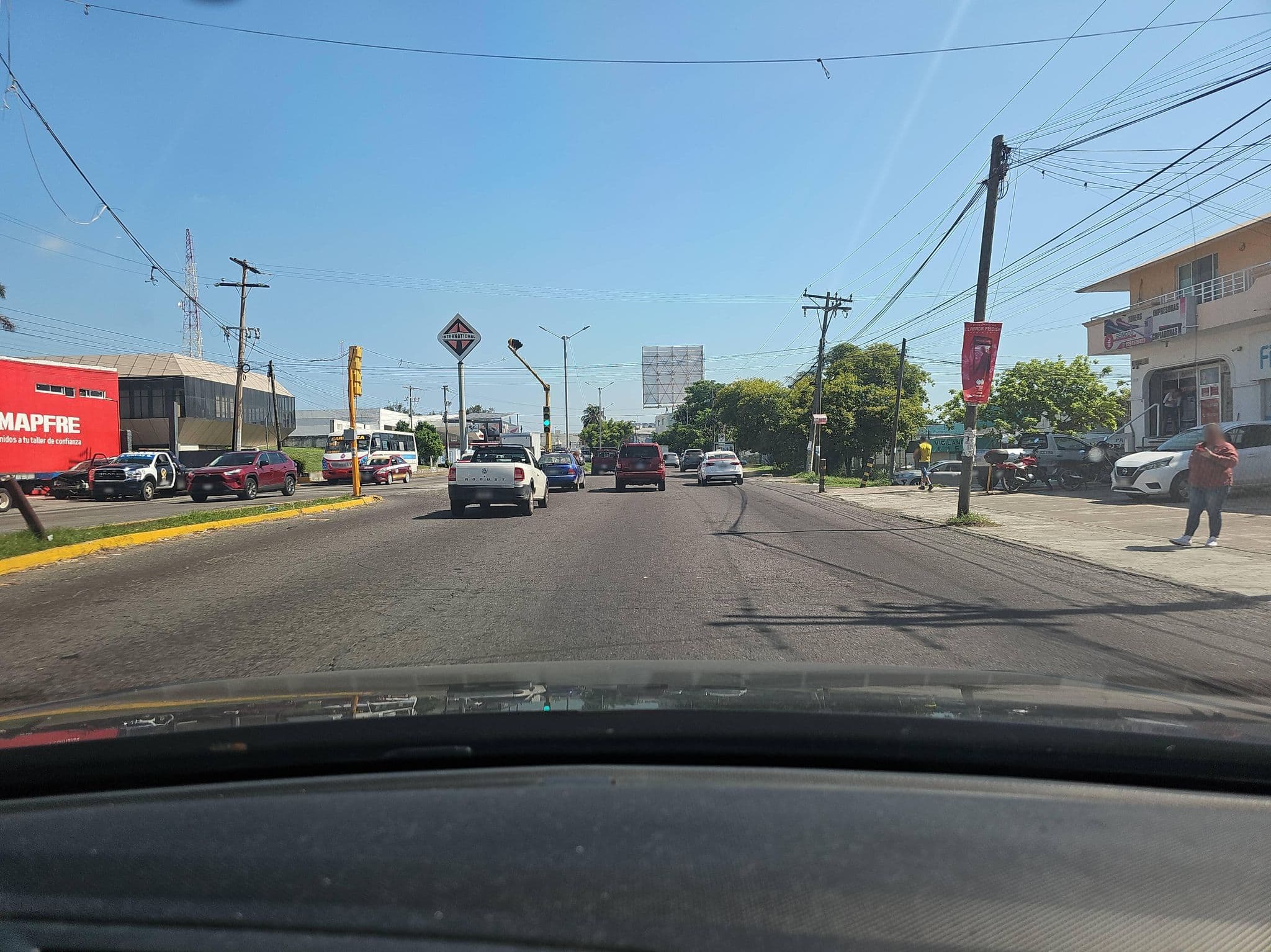 Street view near Motel Oasis, Veracruz — © ezaratemx (CC BY-SA · Mapillary)
