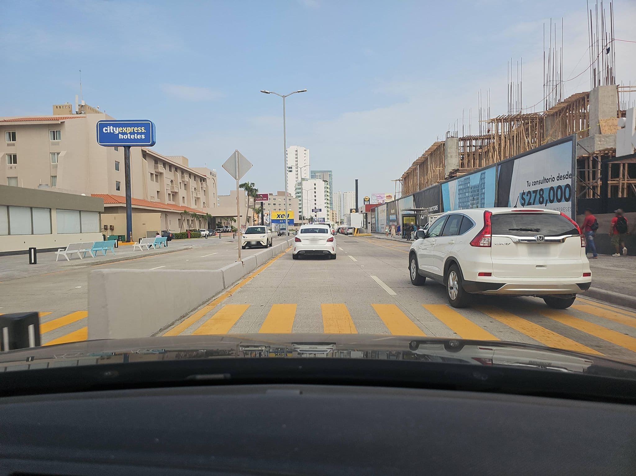 Street view near City Express, Veracruz — © ezaratemx (CC BY-SA · Mapillary)