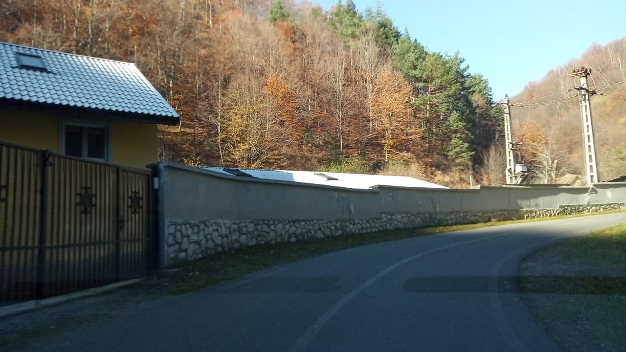 Street view near Camping Lotrioara, Boița — © tavi (CC BY-SA · Mapillary)