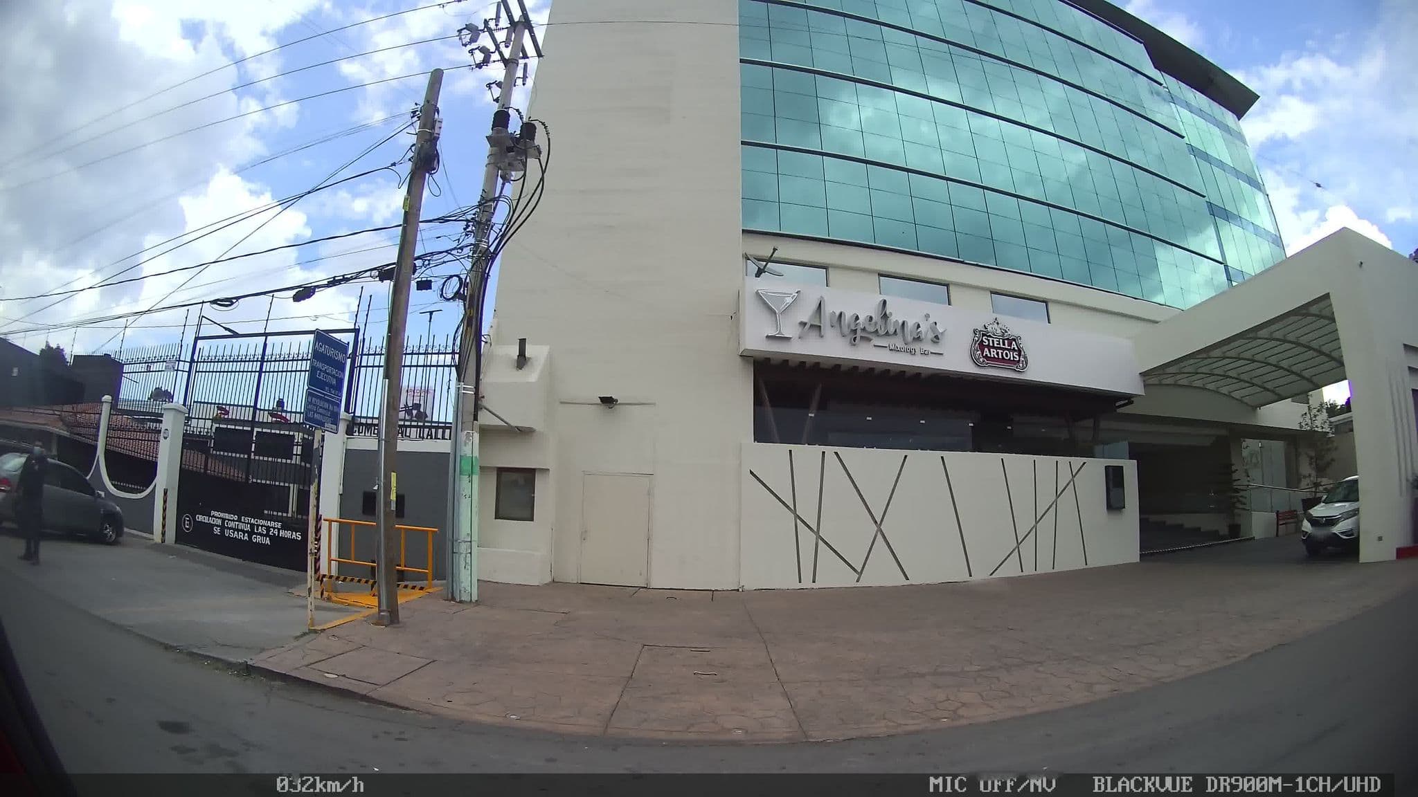 Street view near Holiday Inn, Pachuca de Soto — © kaart_1 (CC BY-SA · Mapillary)