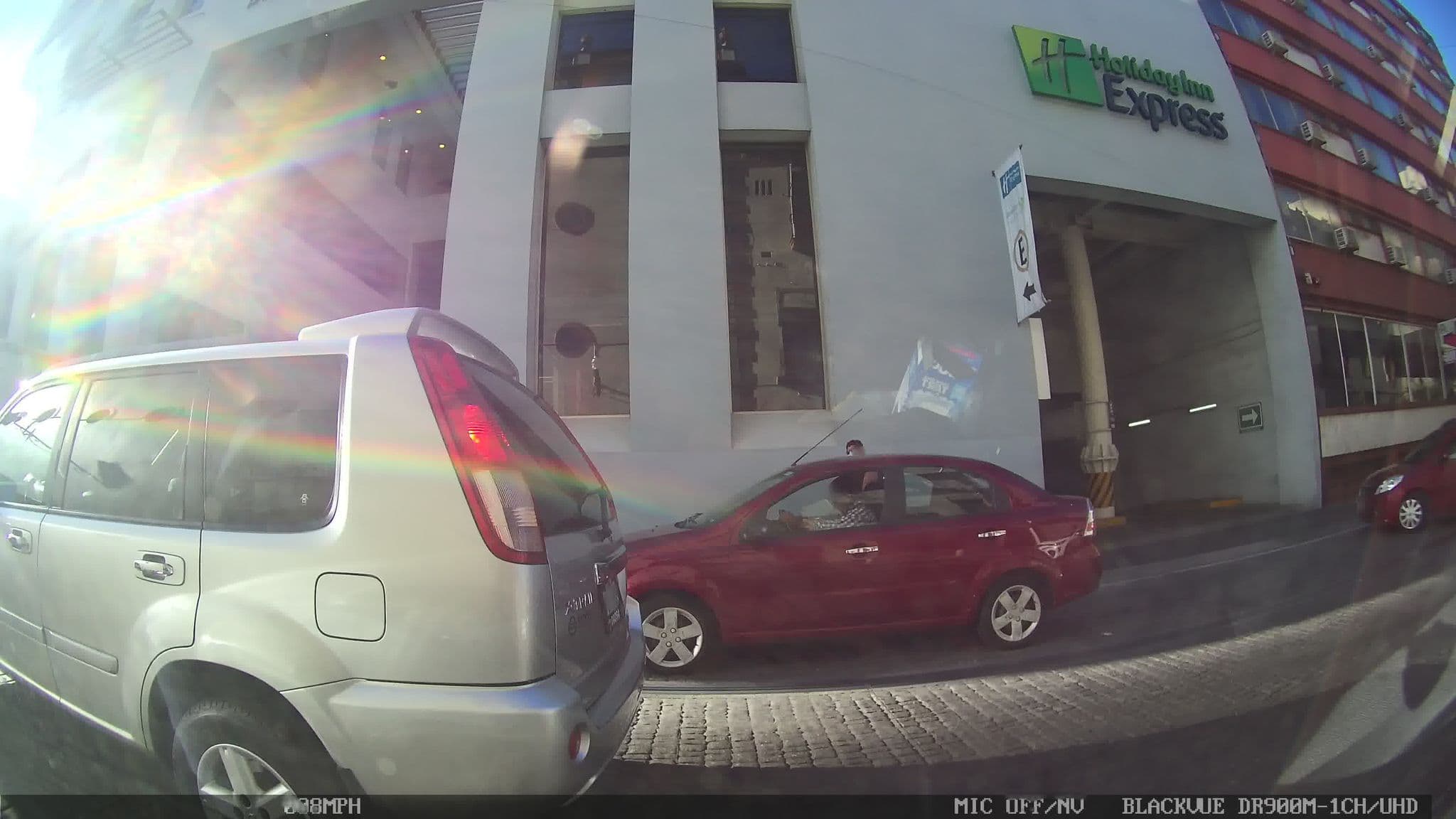 Street view near Hotel Holiday Inn Zaragoza, Xalapa de Enríquez — © kaart_2 (CC BY-SA · Mapillary)