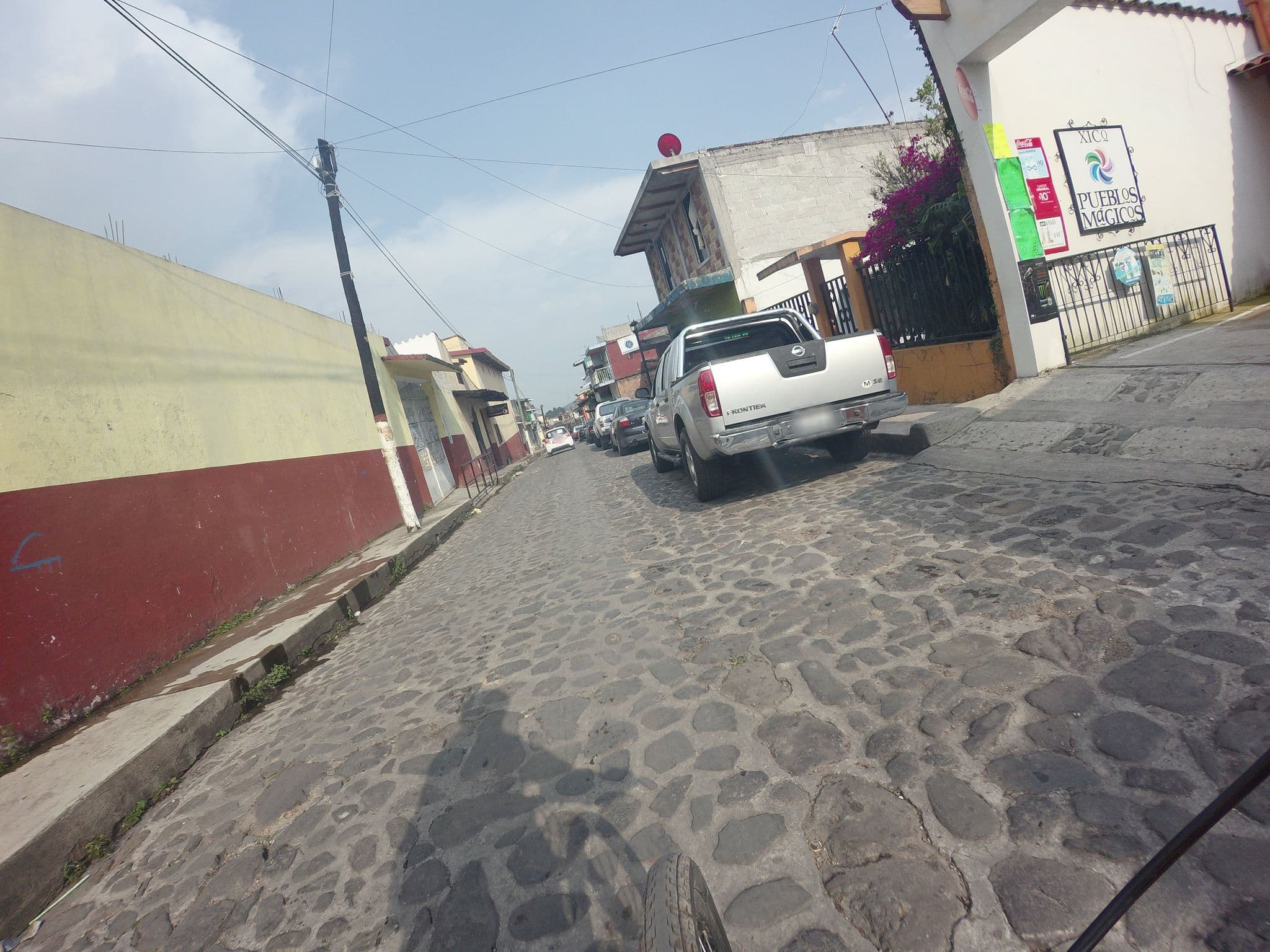 Street view near Posada "LOS NARANJOS", Colonia Úrsulo Galván — © mapeadora (CC BY-SA · Mapillary)