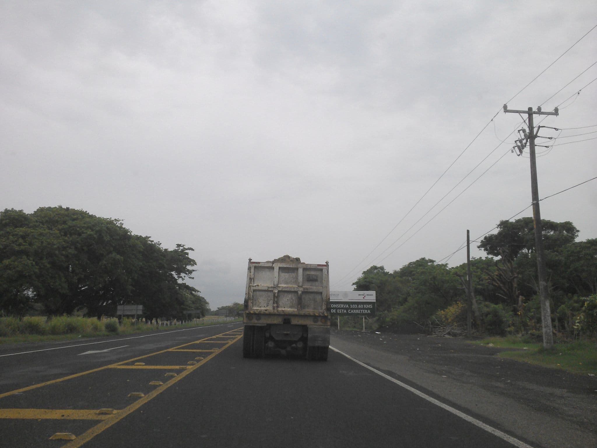 Street view near Auto Hotel El Faro, Casitas — © xe1gyp (CC BY-SA · Mapillary)