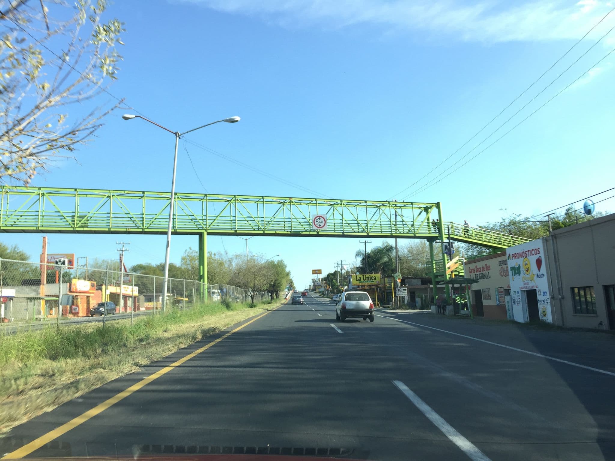 Street view near Ikaan Villa Spa, Congregación Calles — © luislatin (CC BY-SA · Mapillary)