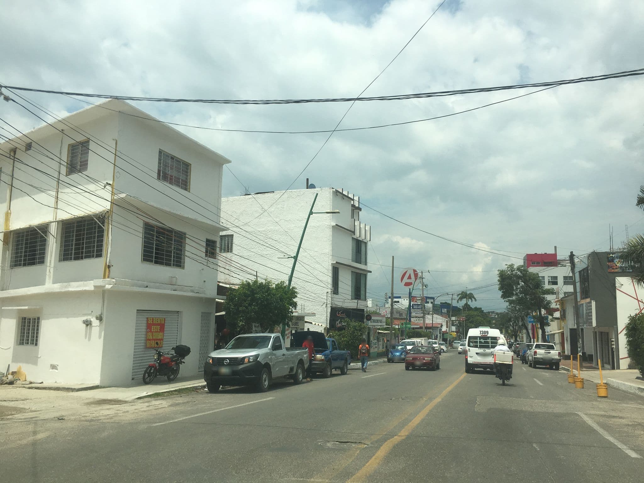 Street view near diverxo, Tuxtla — © yoyis26 (CC BY-SA · Mapillary)