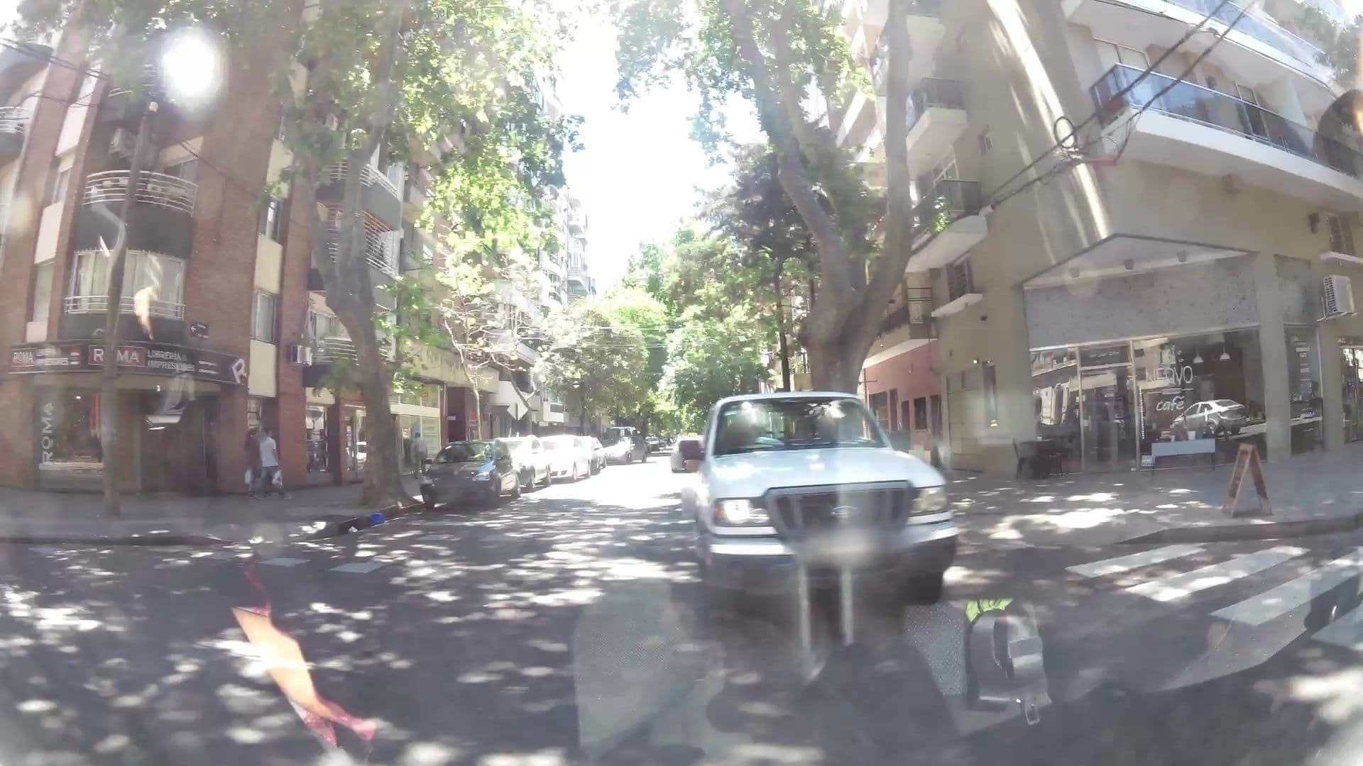 Street view near Sanatorio de la Mujer, Rosario — © kaartcam (CC BY-SA · Mapillary)