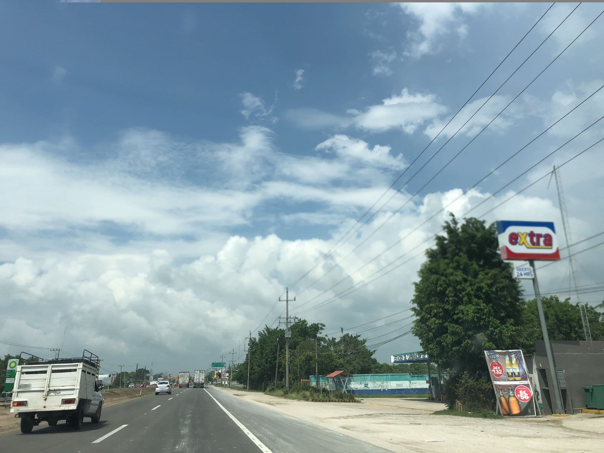 Street view near Sex-ta, Cárdenas — © analaura90 (CC BY-SA · Mapillary)