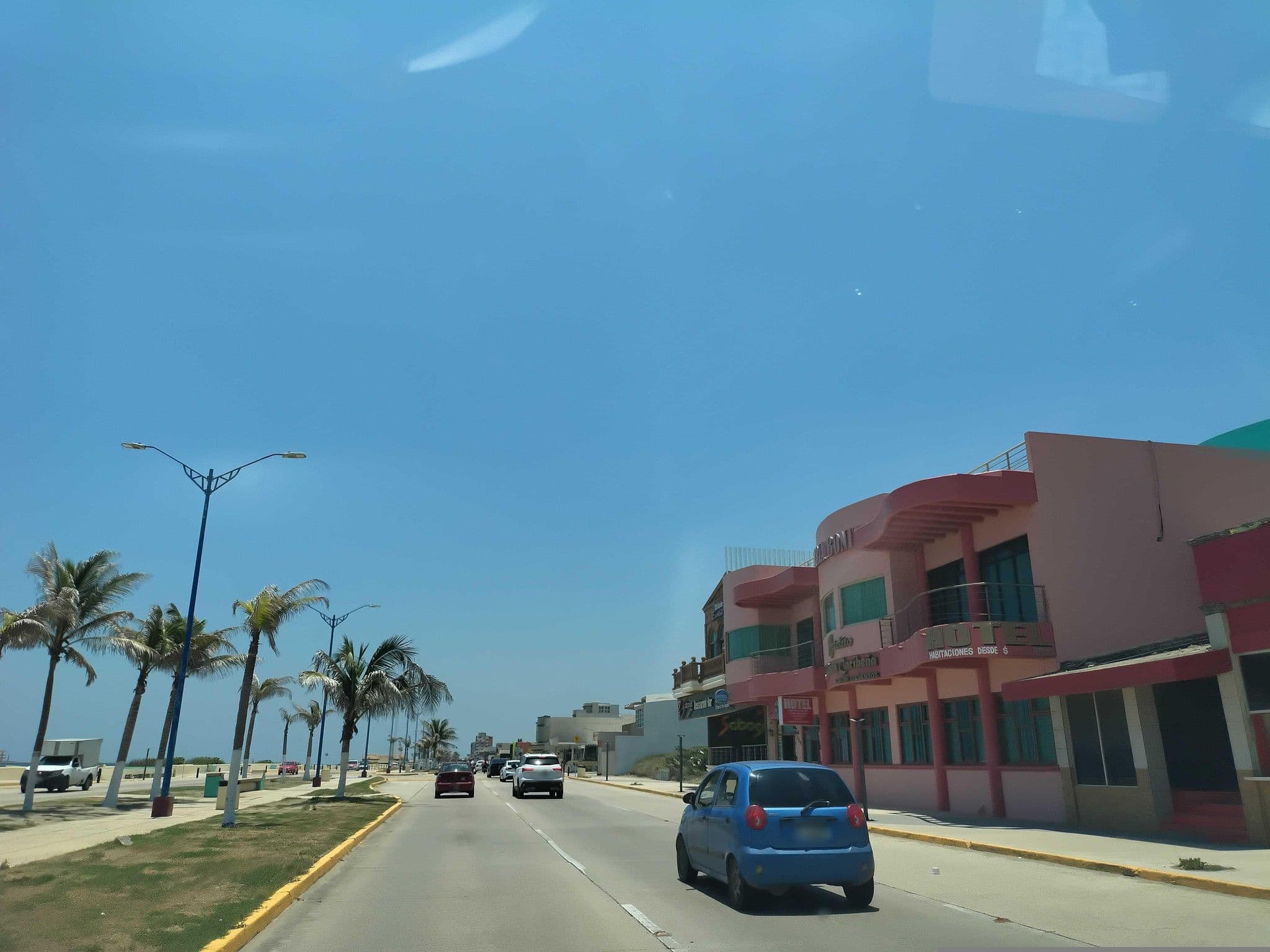 Street view near Hotelito Fiesta Caribeña, Coatzacoalcos — © cu_CARTOGRAFIA (CC BY-SA · Mapillary)