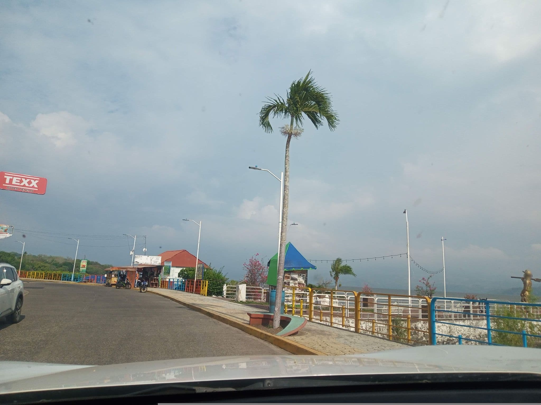 Street view near Hotel el brujo, Catemaco — © edisunza (CC BY-SA · Mapillary)