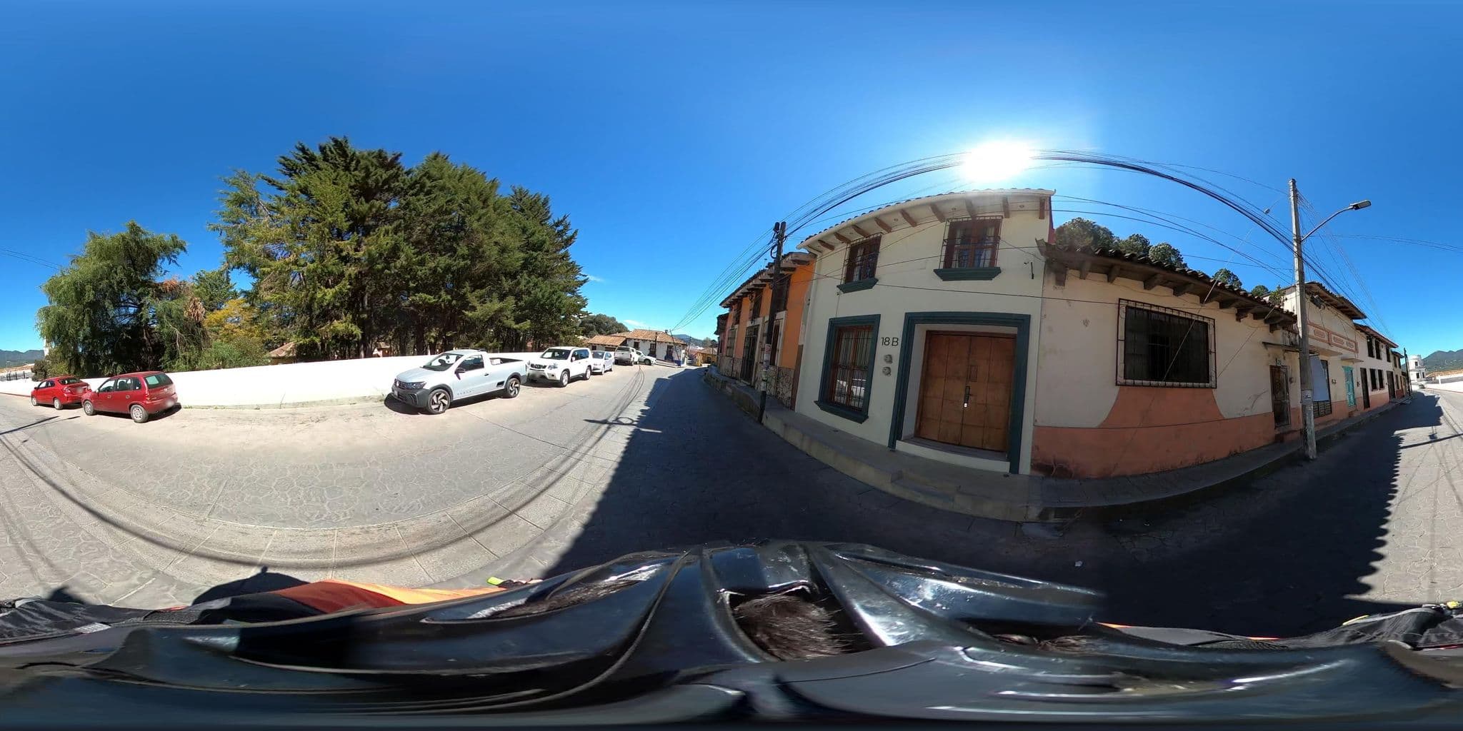 Street view near Casa Babylon Hostel, San Cristóbal de las Casas — © nicovargas (CC BY-SA · Mapillary)