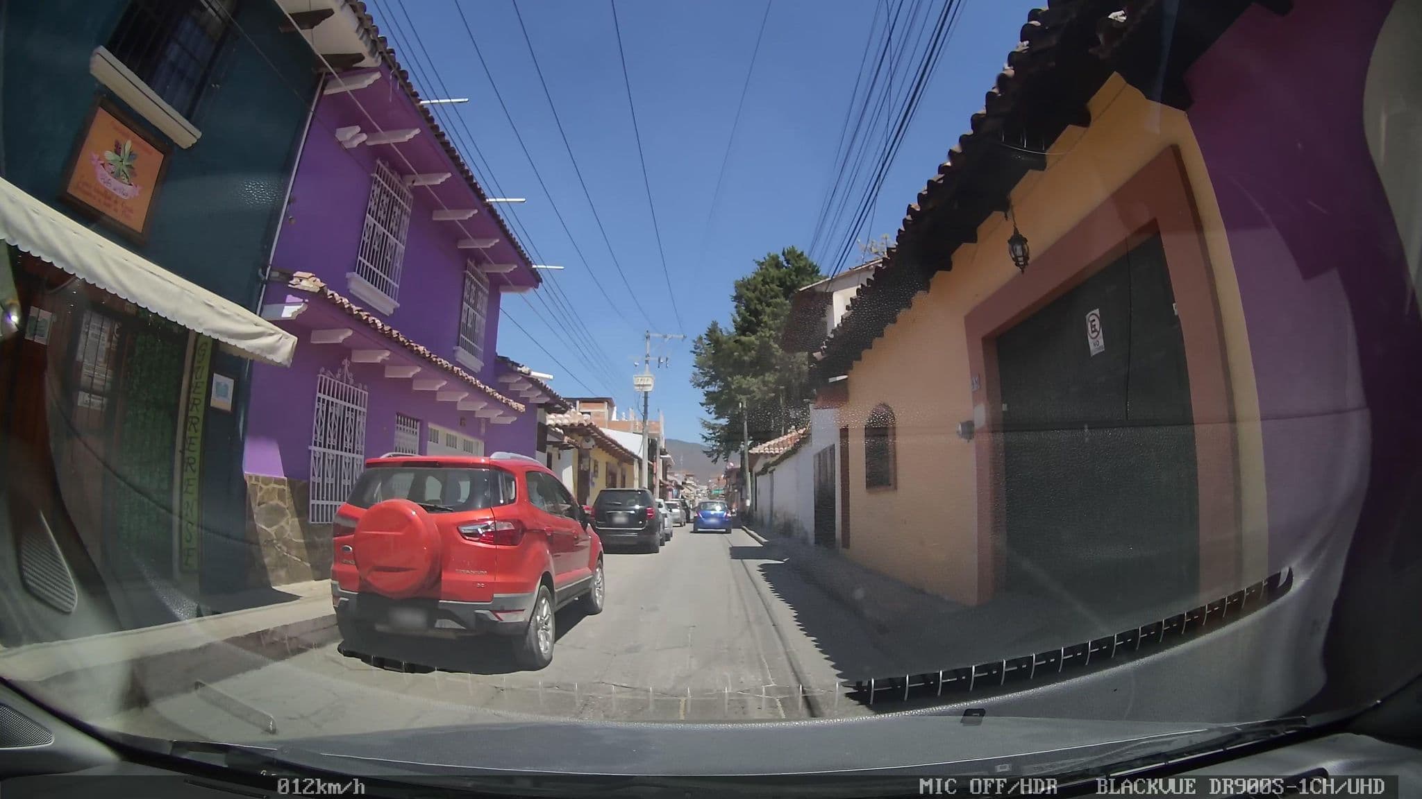 Street view near Casa Babylon Hostel, San Cristóbal de las Casas — © nicovargas (CC BY-SA · Mapillary)