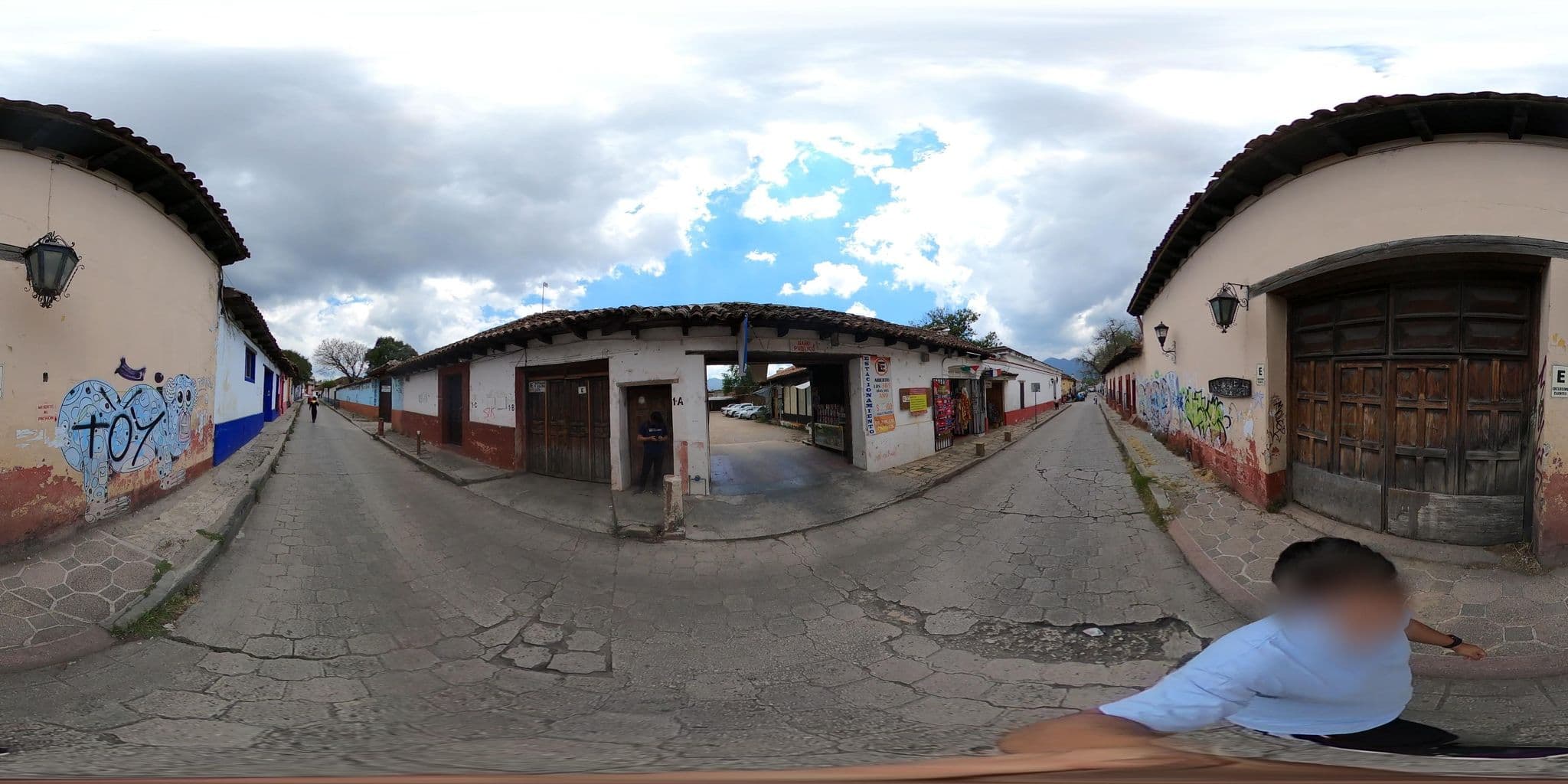 Street view near Bela's B&B, San Cristóbal de las Casas — © Angel25 (CC BY-SA · Mapillary)