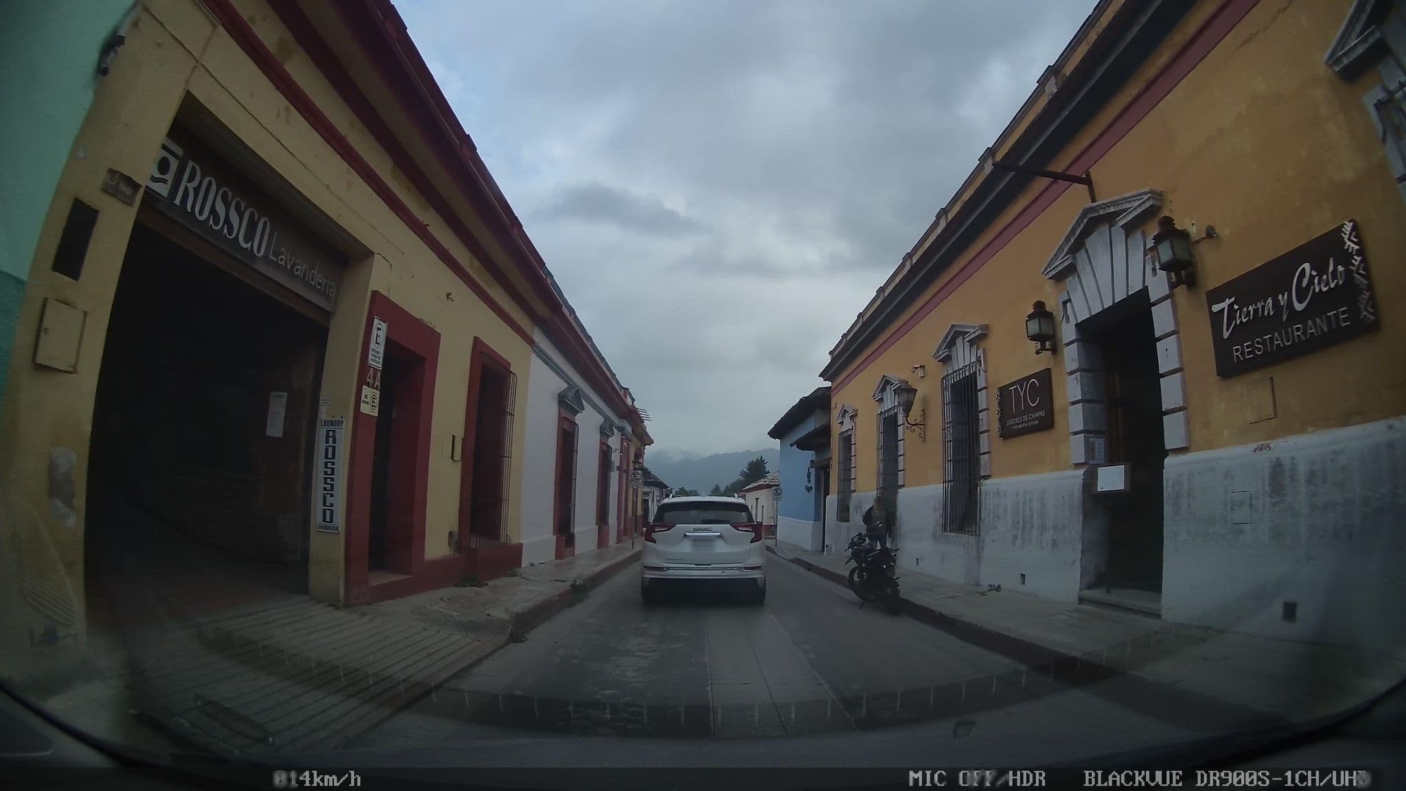 Street view near Docecuartos, San Cristóbal de las Casas — © nicovargas (CC BY-SA · Mapillary)