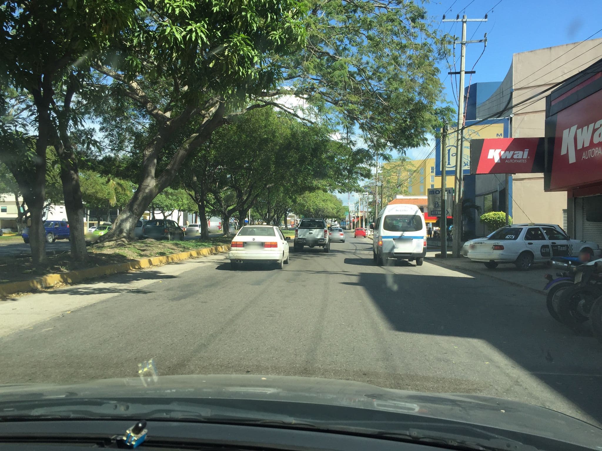 Street view near Auto Hotel Villa Magna, Villahermosa — © mapeadora (CC BY-SA · Mapillary)