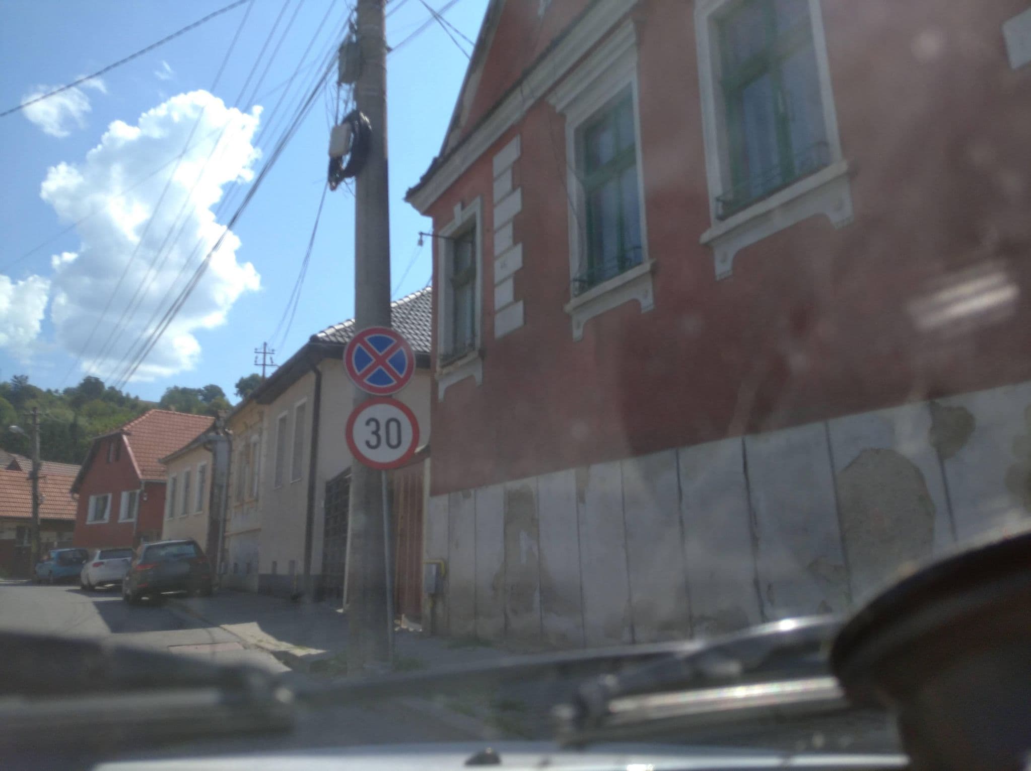 Street view near Vik Apartments, Sighișoara — © grozsa11 (CC BY-SA · Mapillary)