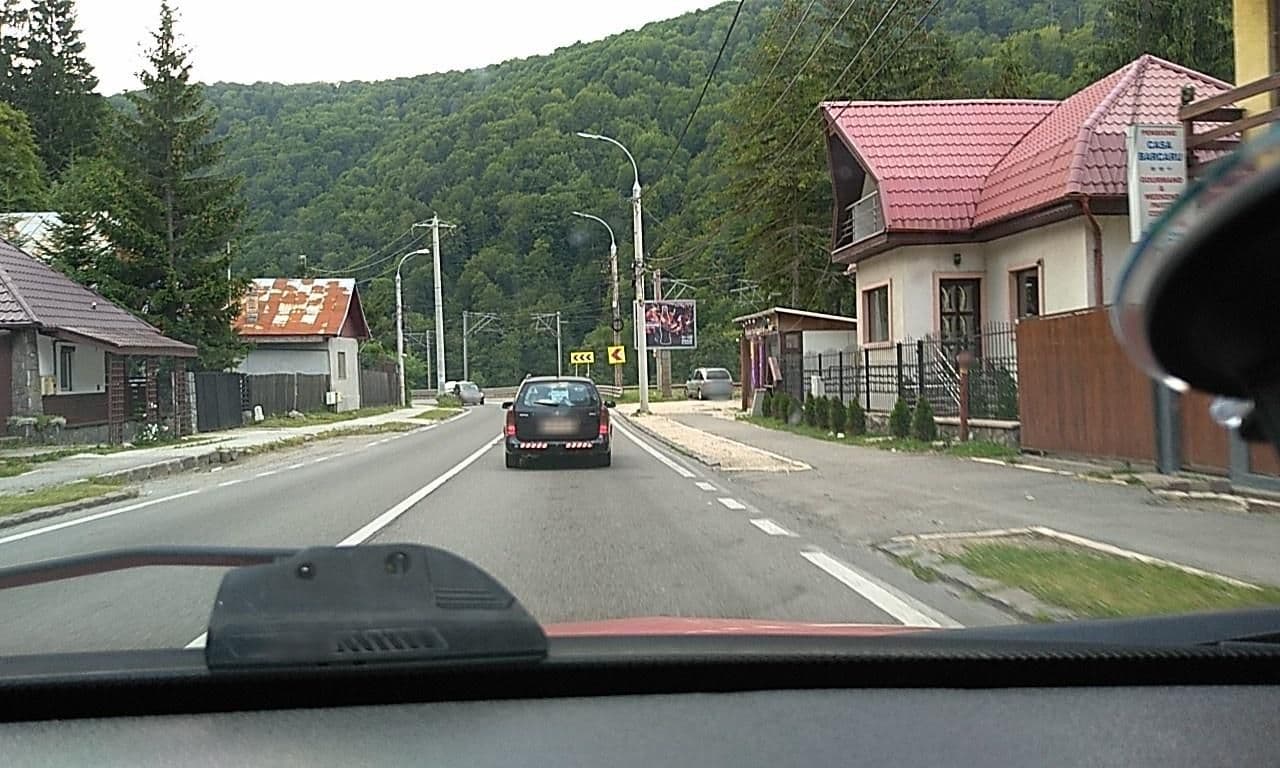 Street view near Casa Barcaru, Azuga — © tavi (CC BY-SA · Mapillary)
