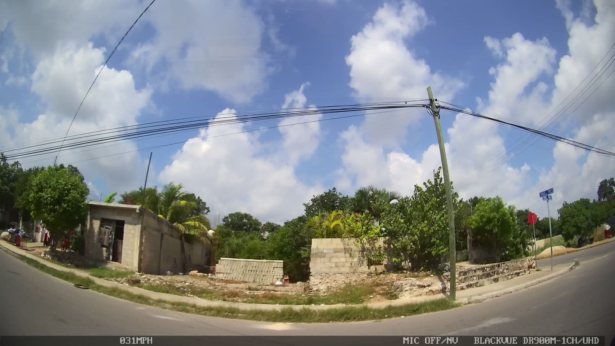 Street view near Taiwan Ii, Paseos de Itzincab — © kaart_2 (CC BY-SA · Mapillary)