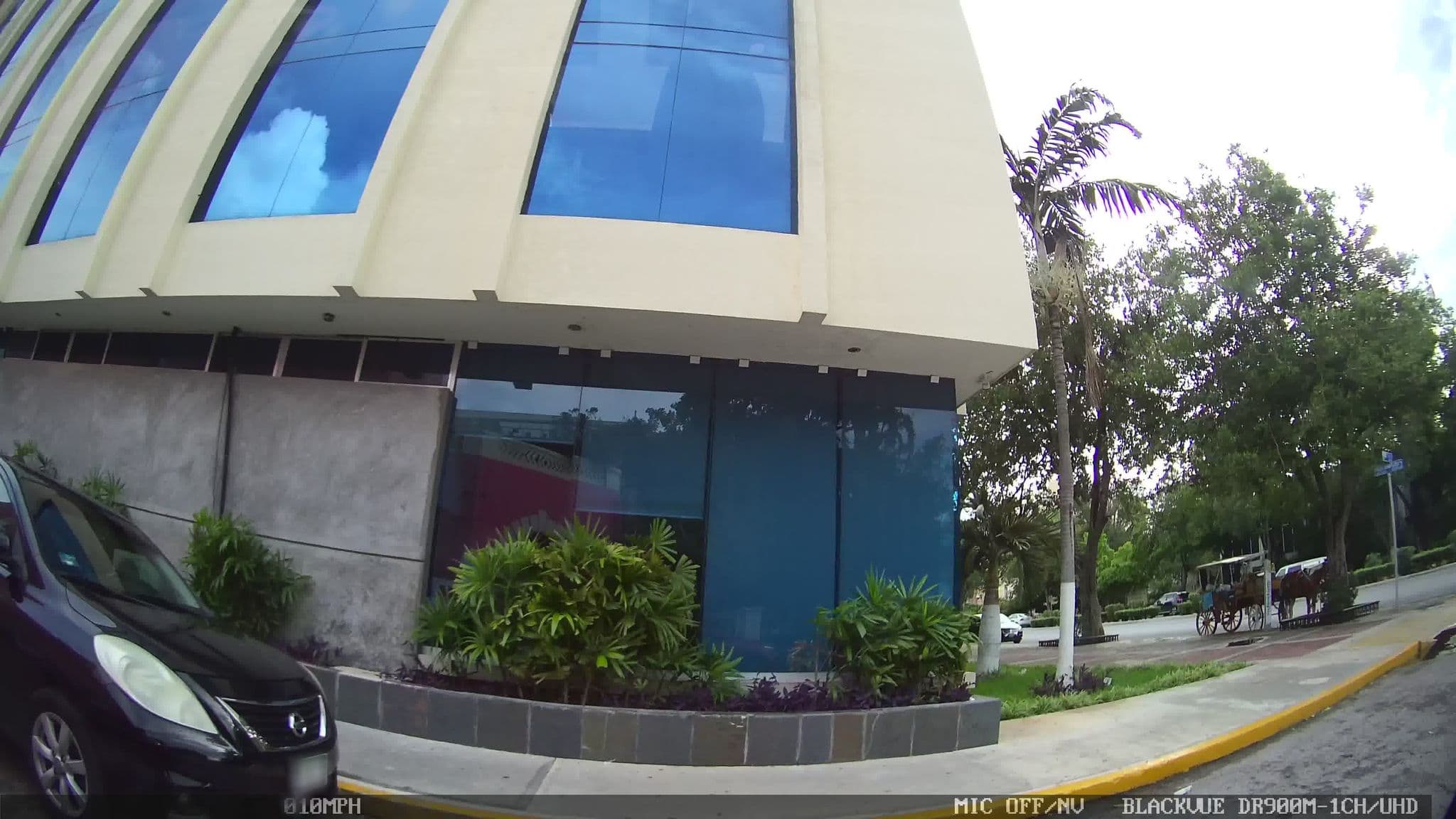 Street view near El Español Hotel, Mérida — © kaart_2 (CC BY-SA · Mapillary)