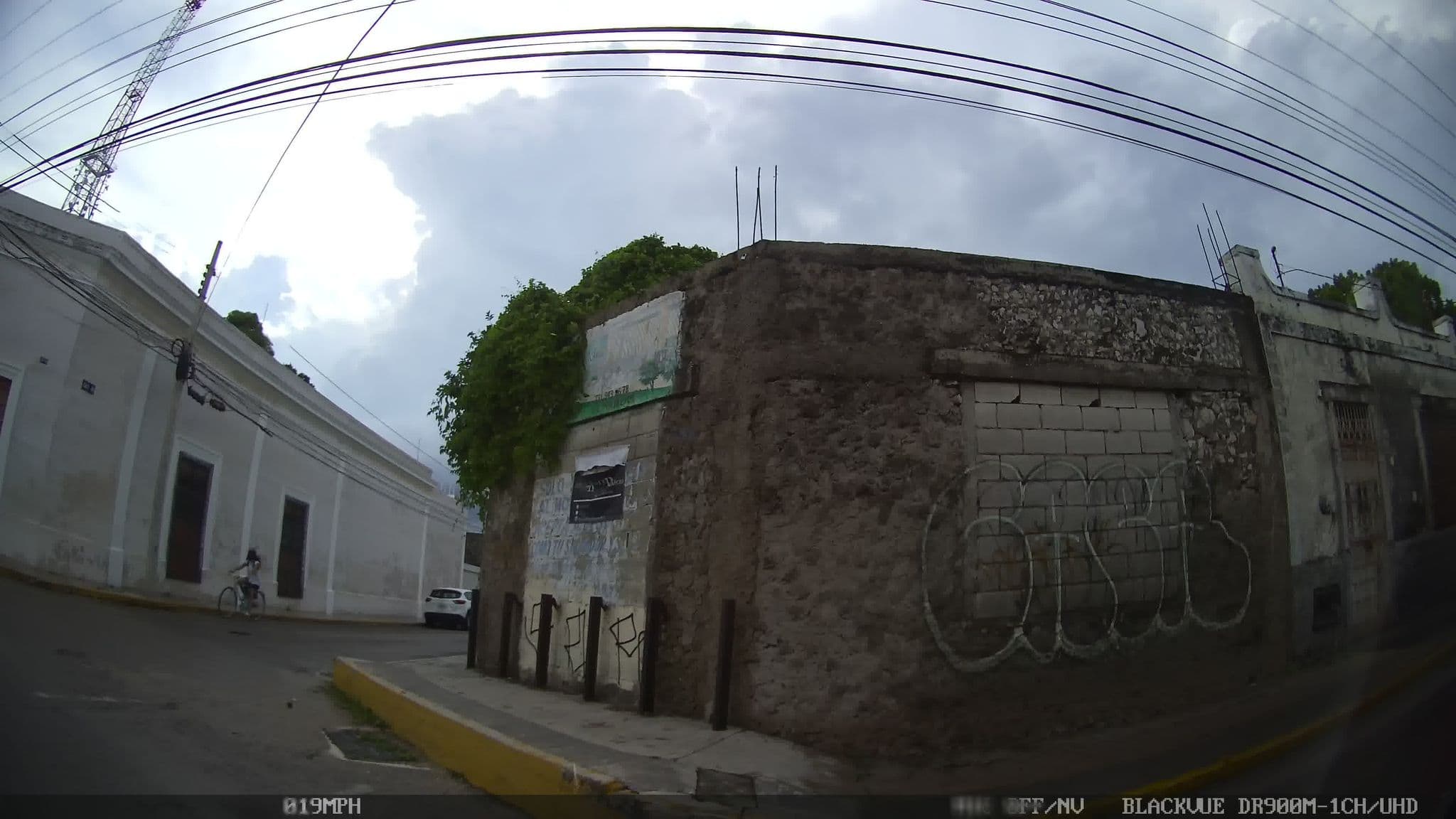 Street view near Hotel Mision Merida, Mérida — © kaart_2 (CC BY-SA · Mapillary)