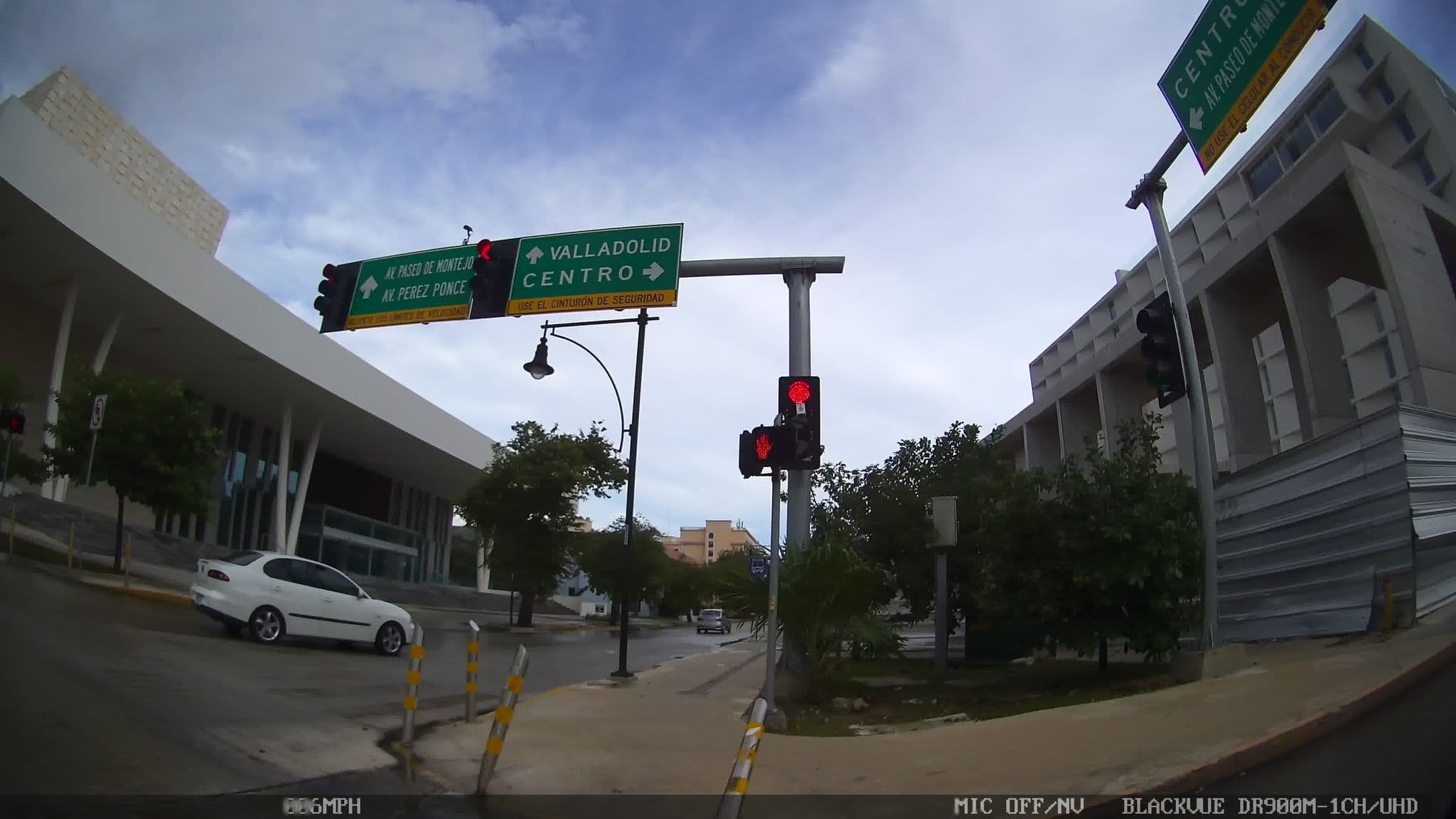 Street view near Courtyard By Marriott, Mérida — © kaart_2 (CC BY-SA · Mapillary)