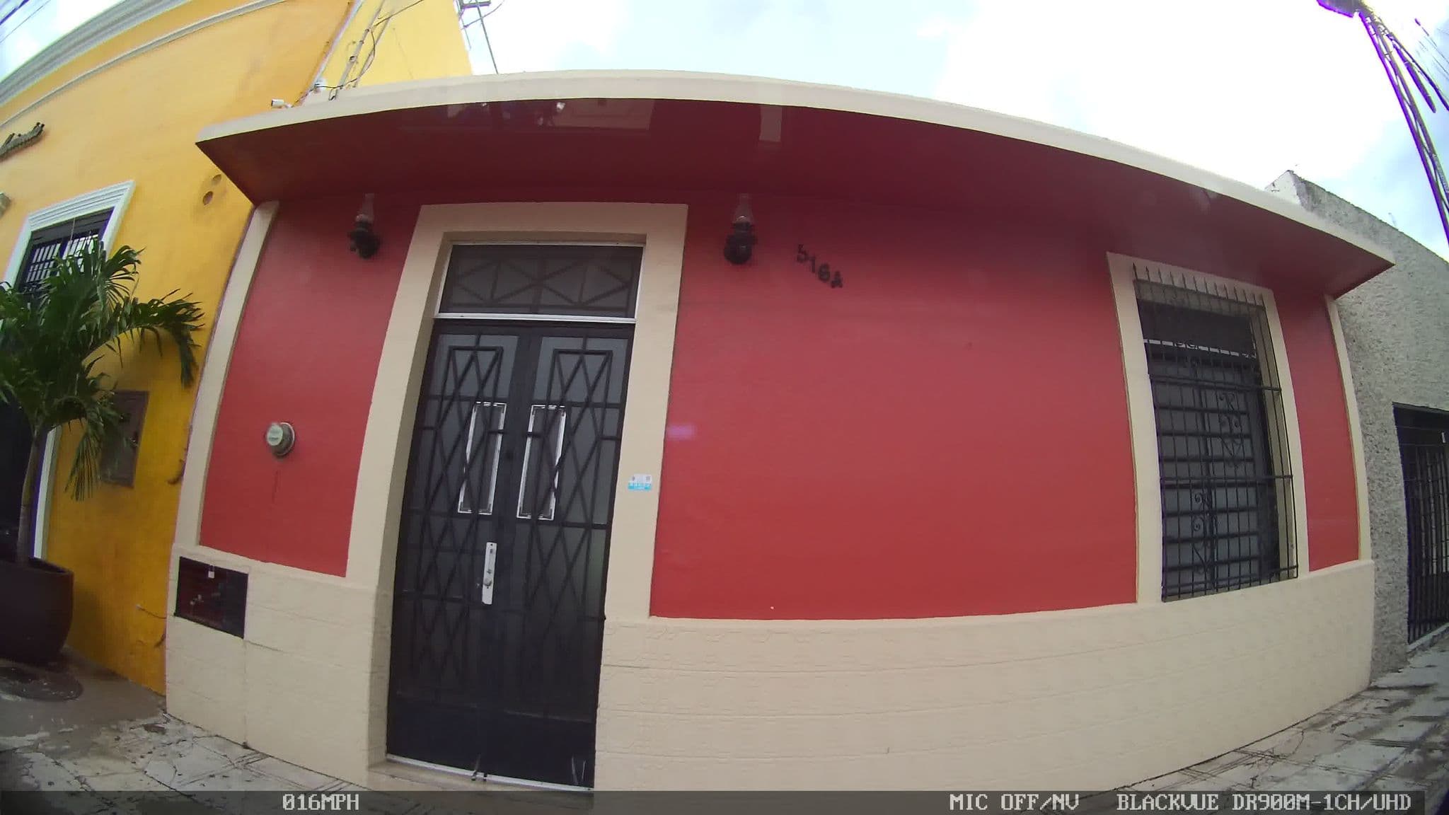 Street view near Marionetas Hotel Merida, Mérida — © kaart_2 (CC BY-SA · Mapillary)