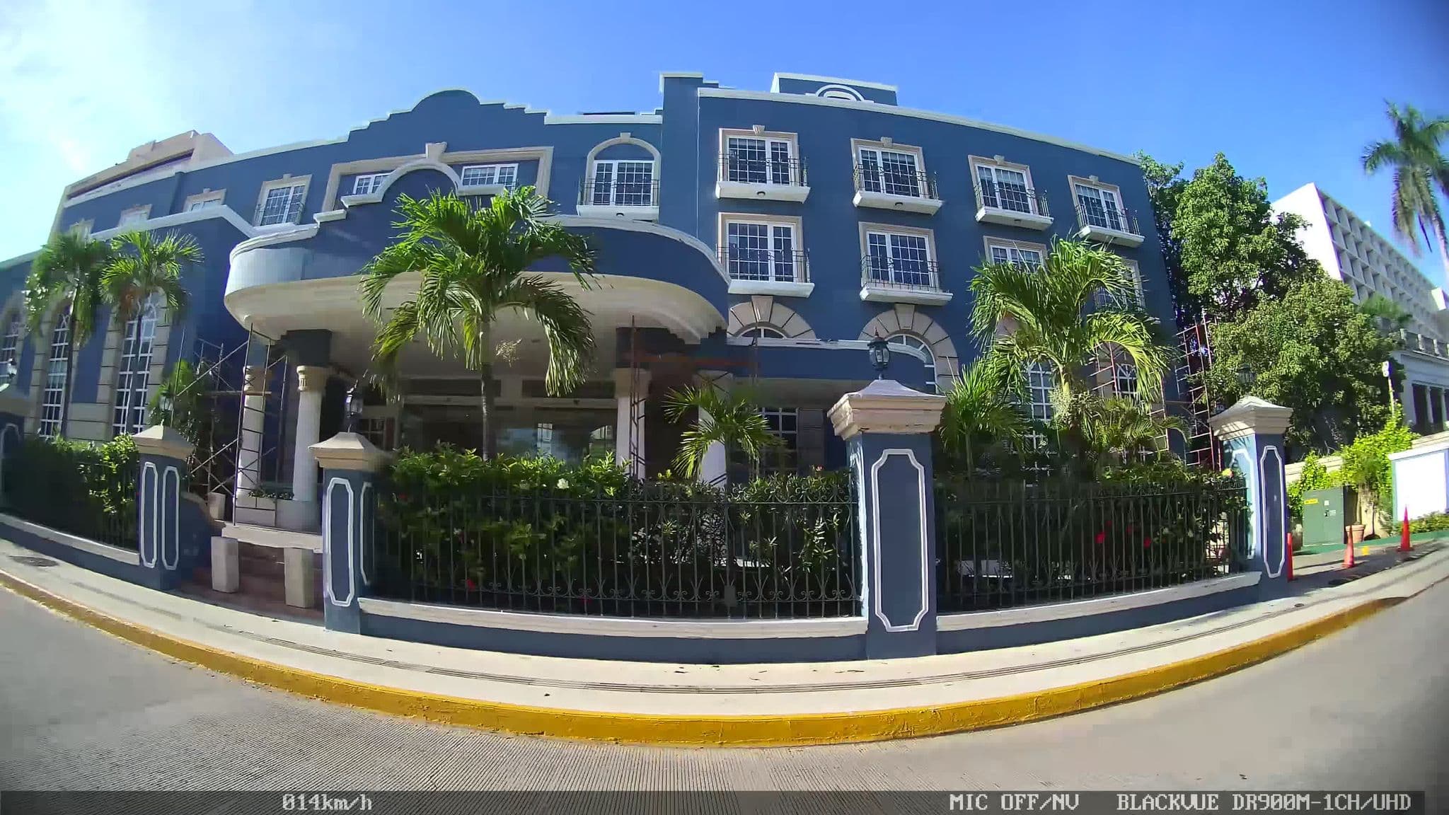 Street view near Villa Mercedes Merida, Curio Collection by Hilton, Mérida — © kaart_2 (CC BY-SA · Mapillary)