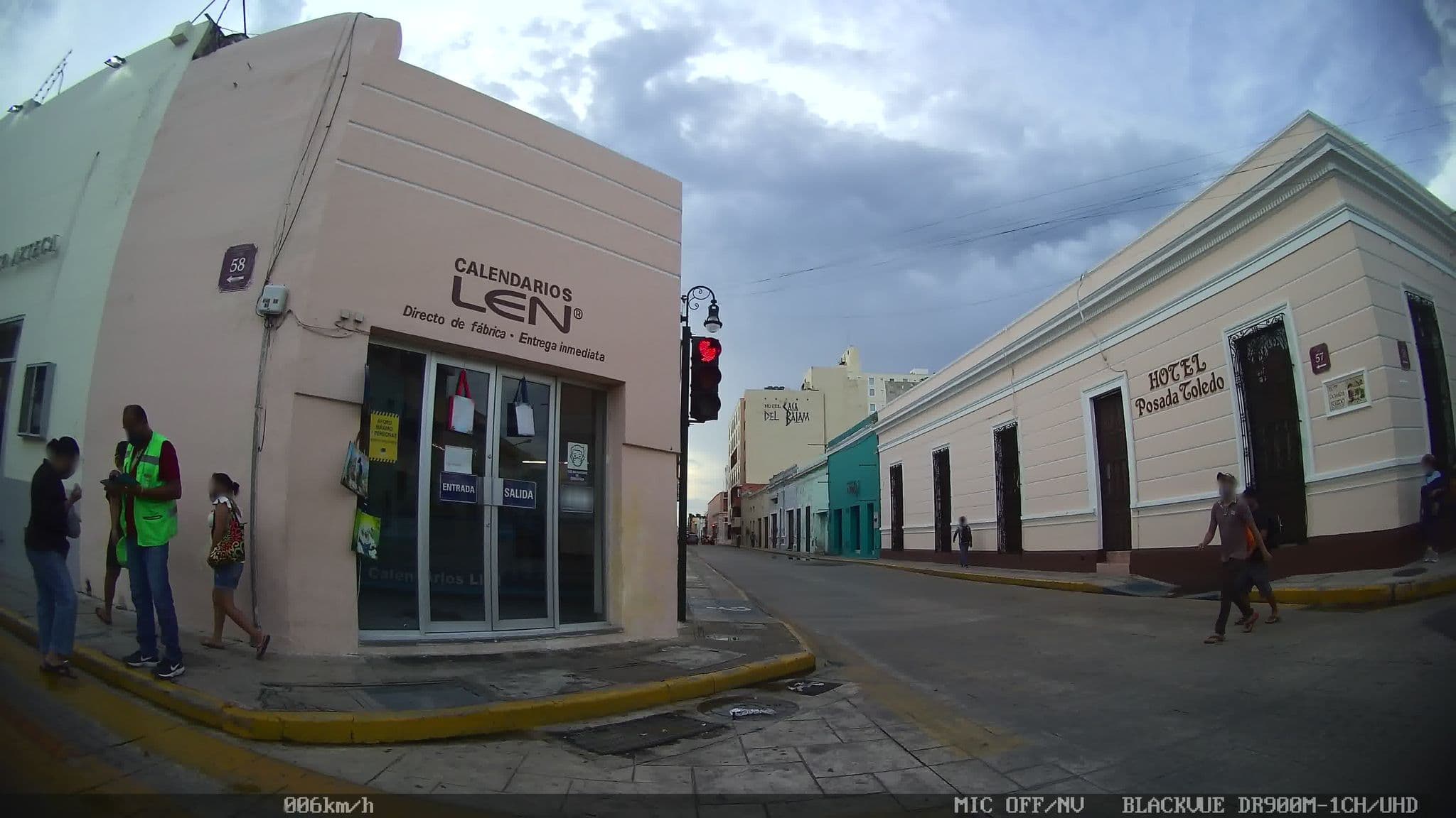 Street view near Hotel Posada Toledo, Mérida — © kaart_2 (CC BY-SA · Mapillary)