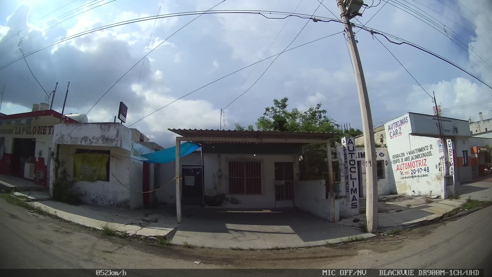 Street view near Maya Inn Merida, Mérida — © kaart_2 (CC BY-SA · Mapillary)
