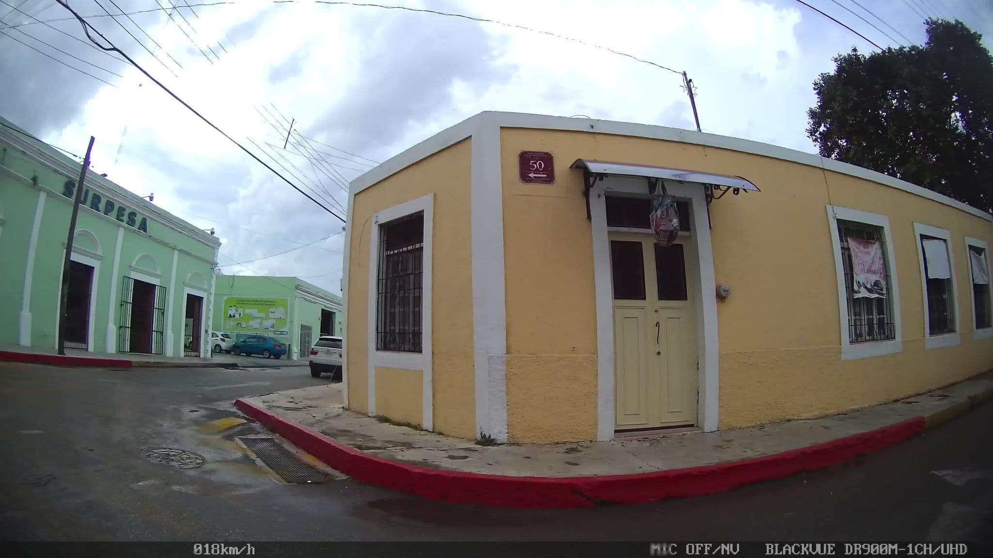Street view near Motel Posada Espinosa, Mérida — © kaart_2 (CC BY-SA · Mapillary)