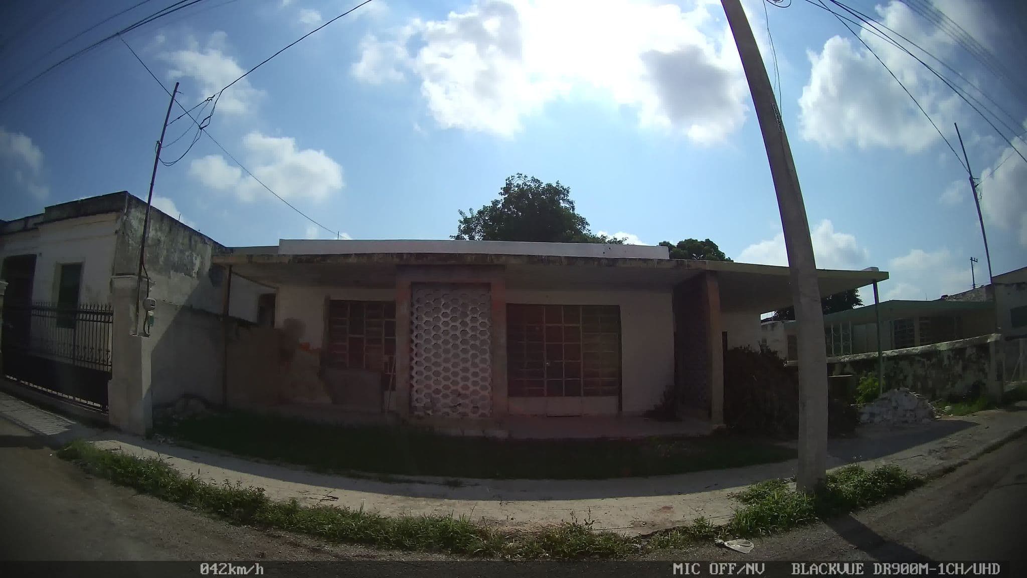 Street view near Promotora Ecoturistica y Cultural Peninsular, Mérida — © kaart_2 (CC BY-SA · Mapillary)