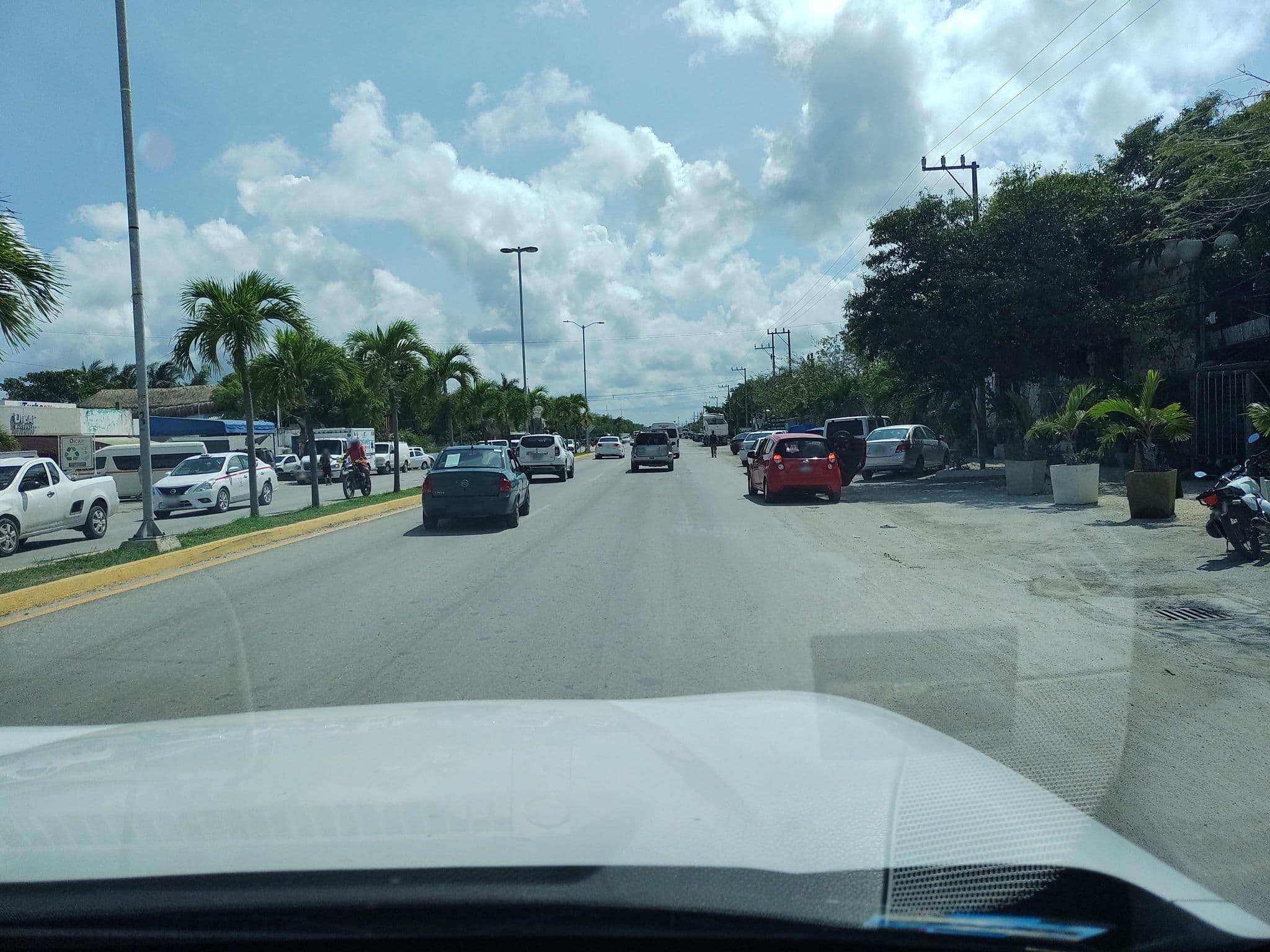 Street view near Huaya Camp - Eco Yurts, Tulum — © mapeadora (CC BY-SA · Mapillary)
