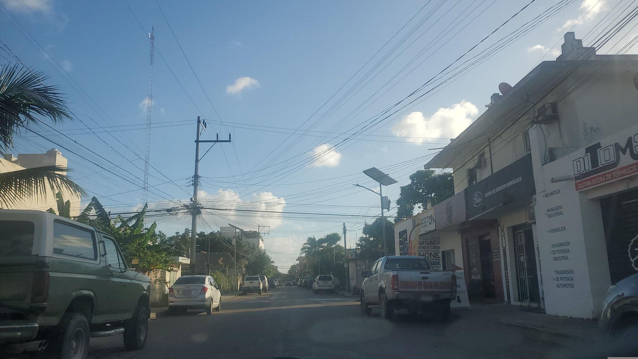Street view near Kasa Aké, Tulum — © mapillaryuserid (CC BY-SA · Mapillary)