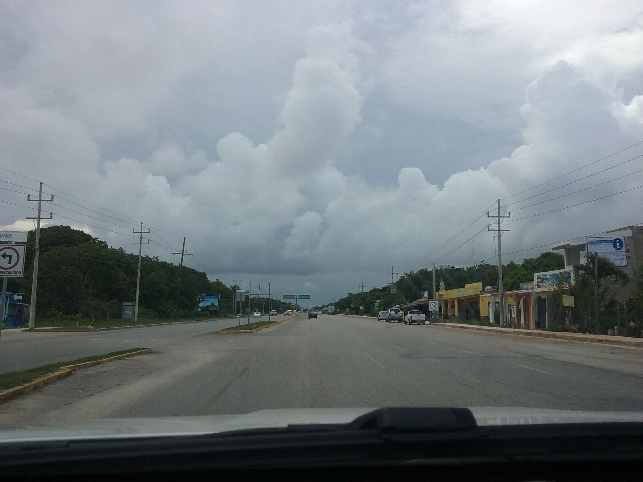 Street view near Lobo Inn Hostel Tulum, Tulum — © radius (CC BY-SA · Mapillary)