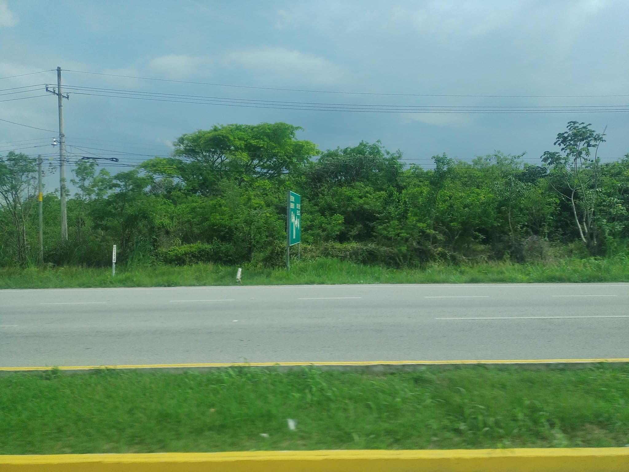 Street view near Hotel Laguna Encantada, Subteniente López — © mapeadora (CC BY-SA · Mapillary)