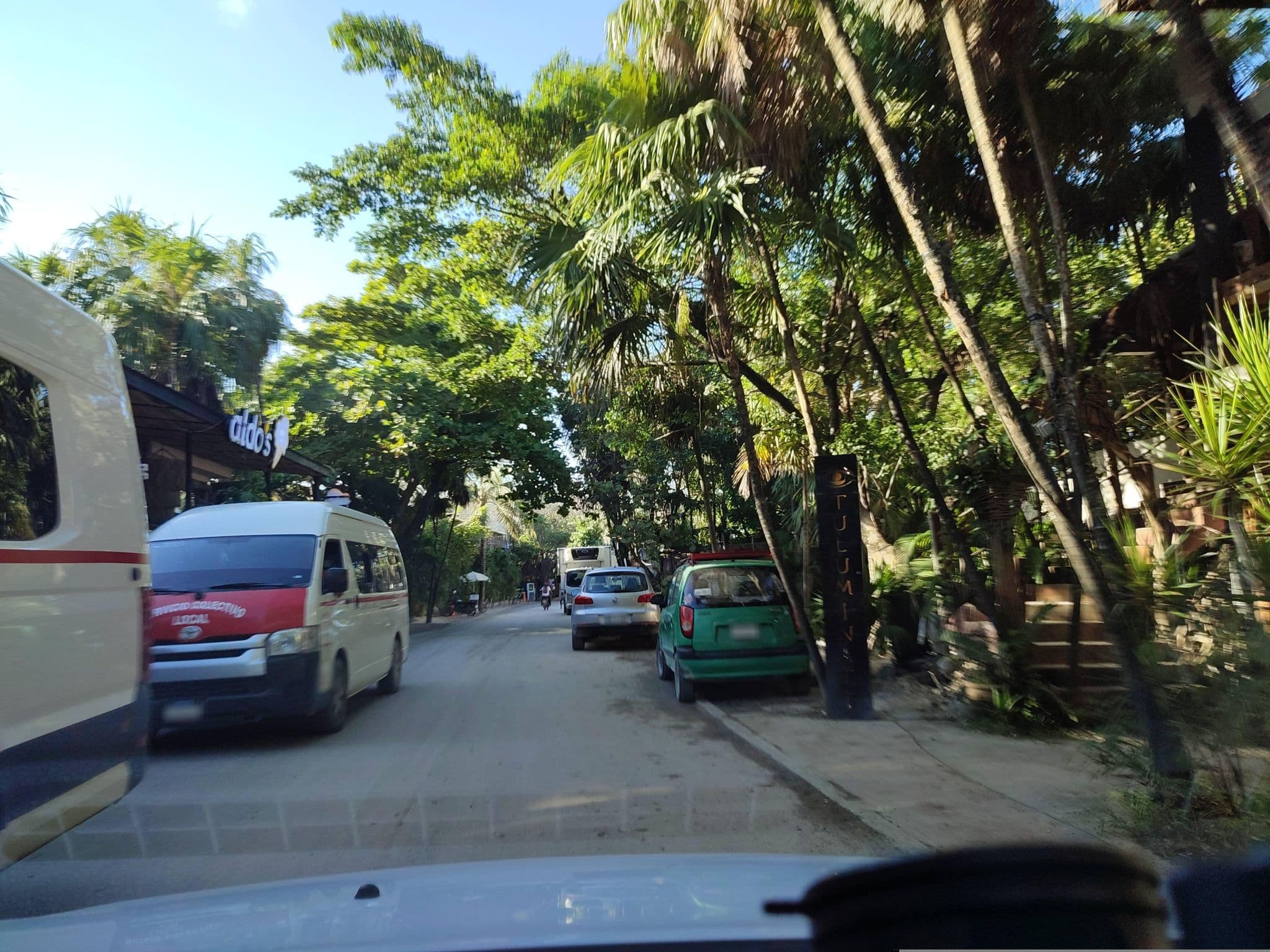 Street view near Casa Ambar, Tulum — © fswat (CC BY-SA · Mapillary)