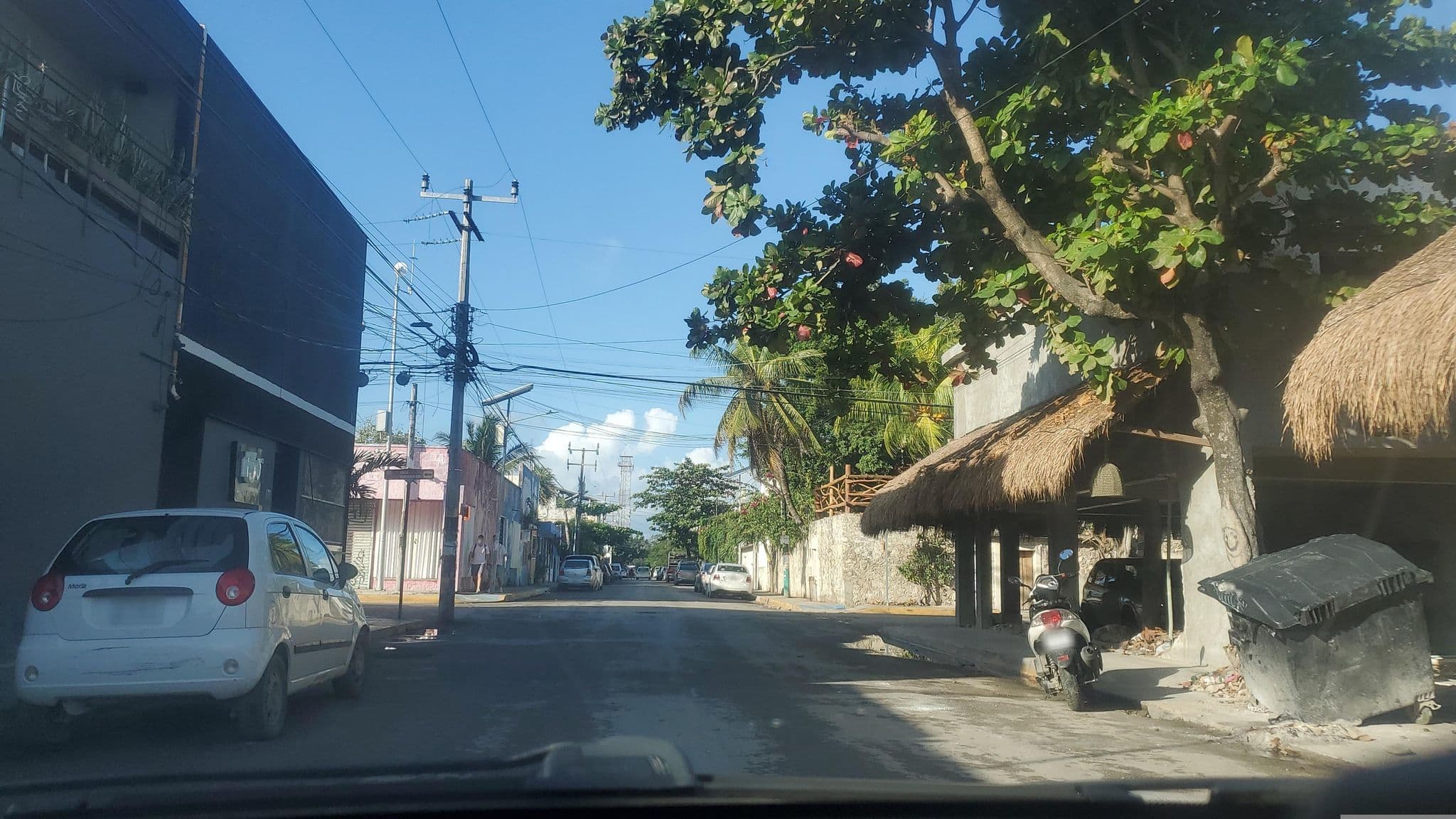 Street view near El Bacaro, Tulum — © mapillaryuserid (CC BY-SA · Mapillary)
