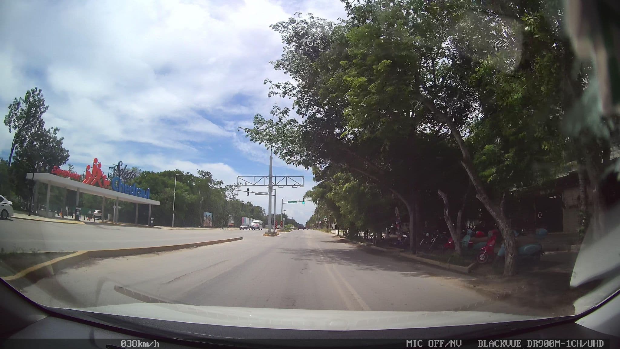 Street view near Hotel Blanco, Tulum — © asturksever (CC BY-SA · Mapillary)