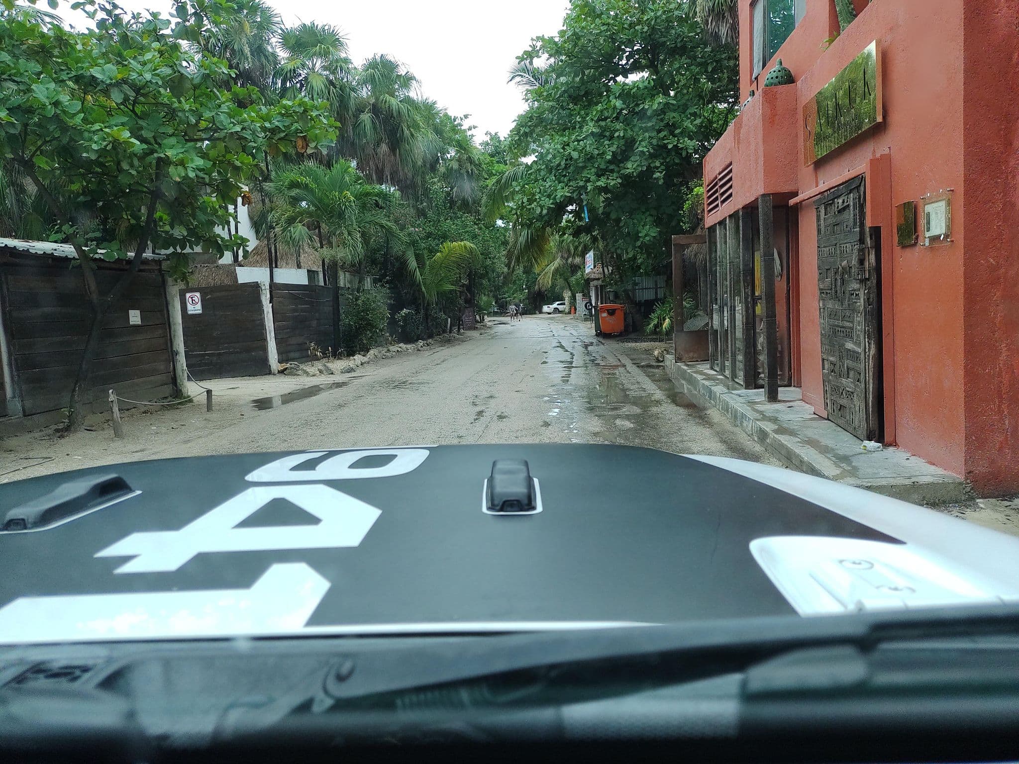Street view near Amor Rooms, Tulum — © mapeadora (CC BY-SA · Mapillary)