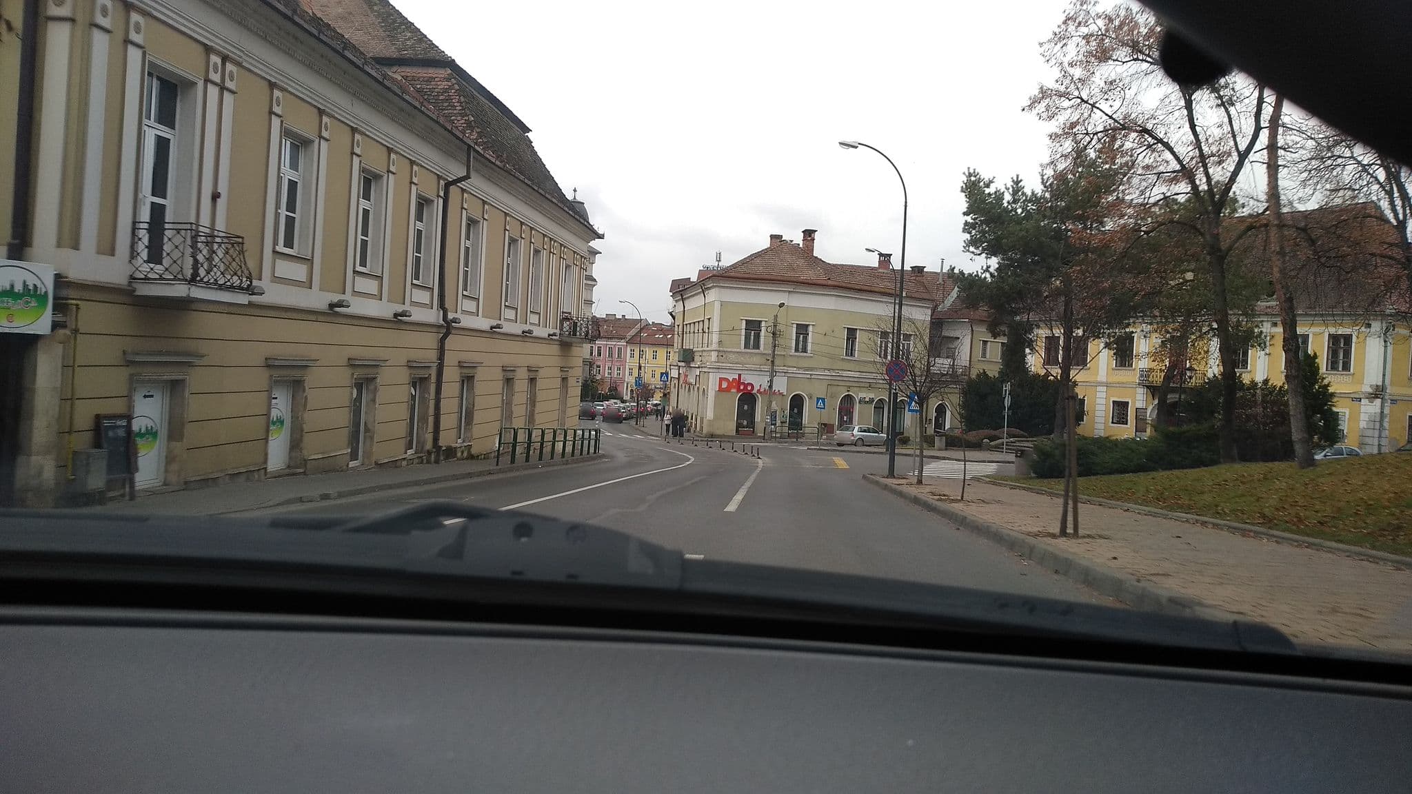 Street view near Haller Boutique, Târgu Mureş — © hunsly (CC BY-SA · Mapillary)